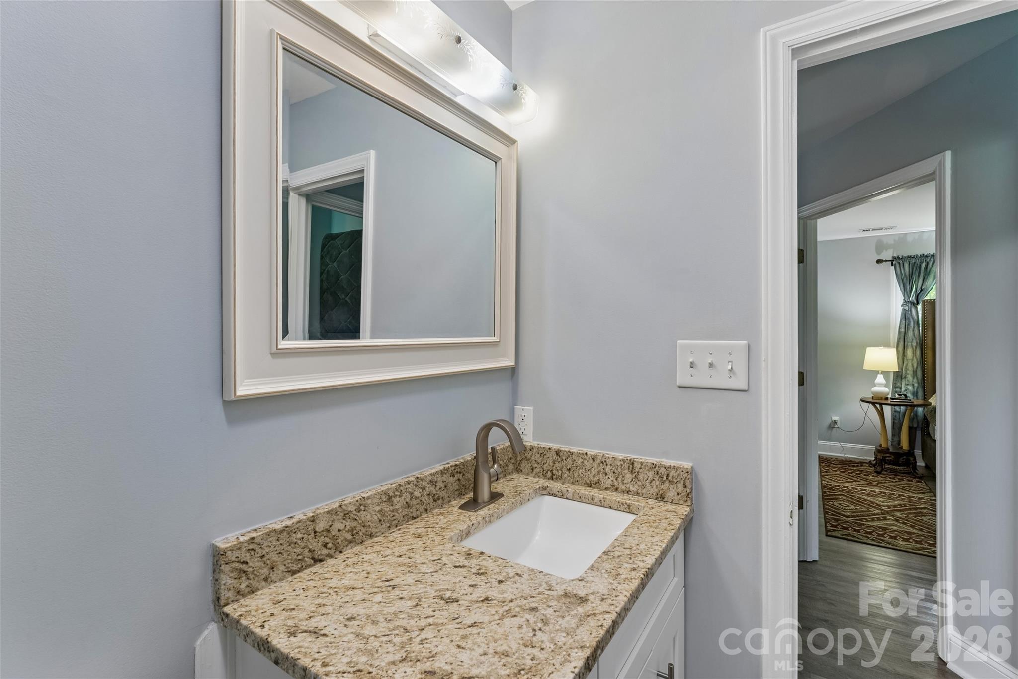 5507 State Line Road Property Photo 16