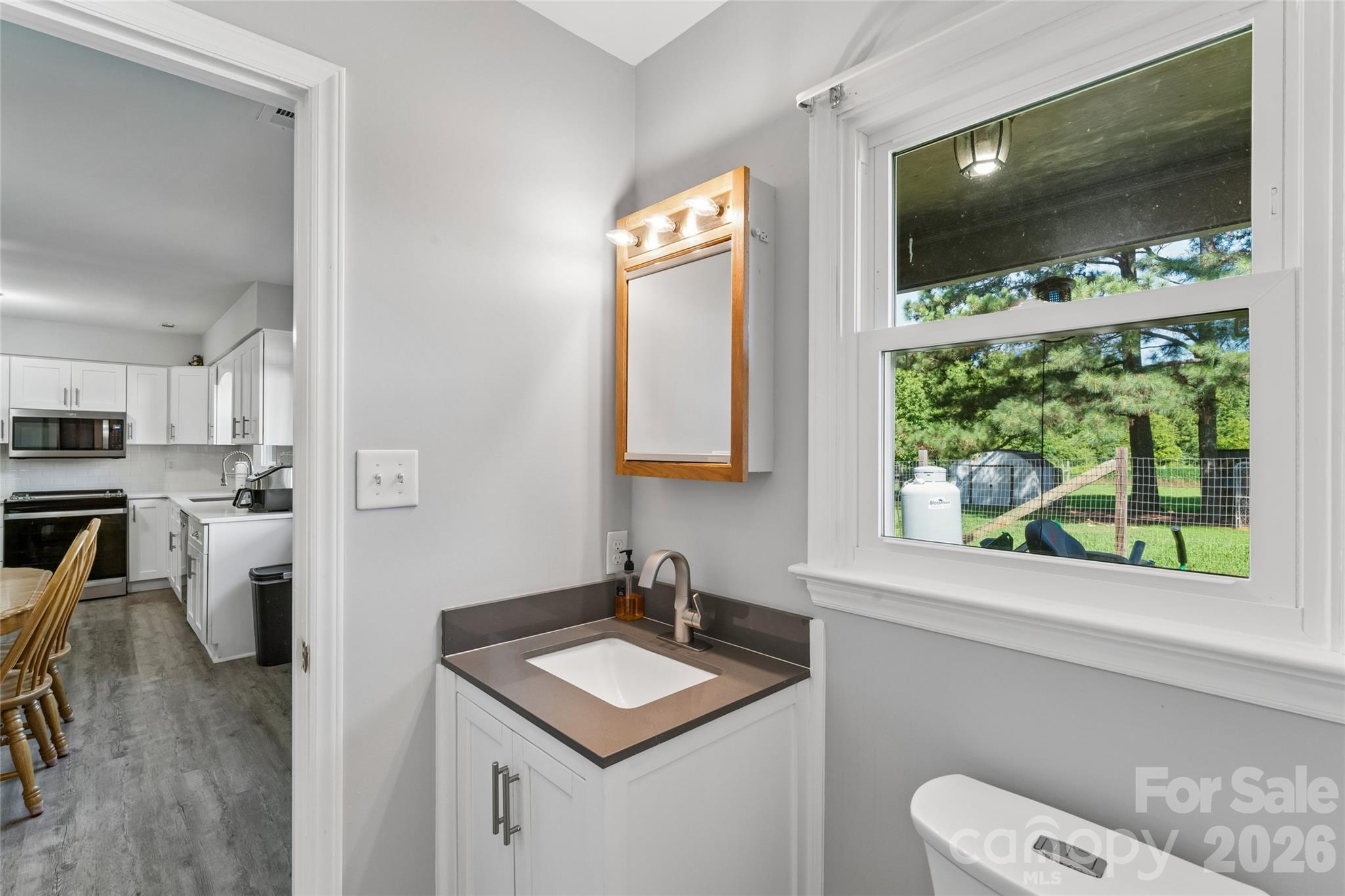 5507 State Line Road Property Photo 18