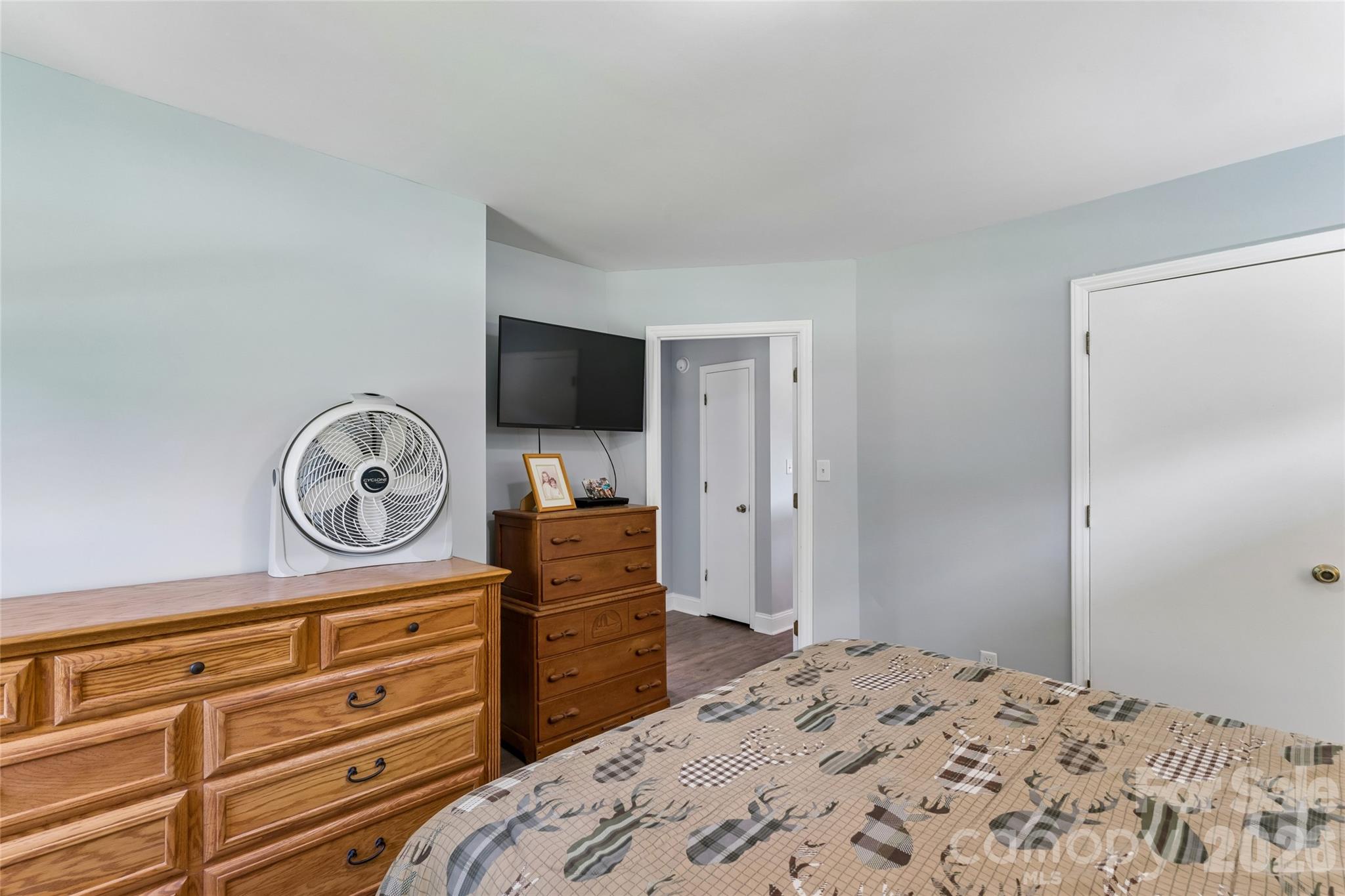 5507 State Line Road Property Photo 24