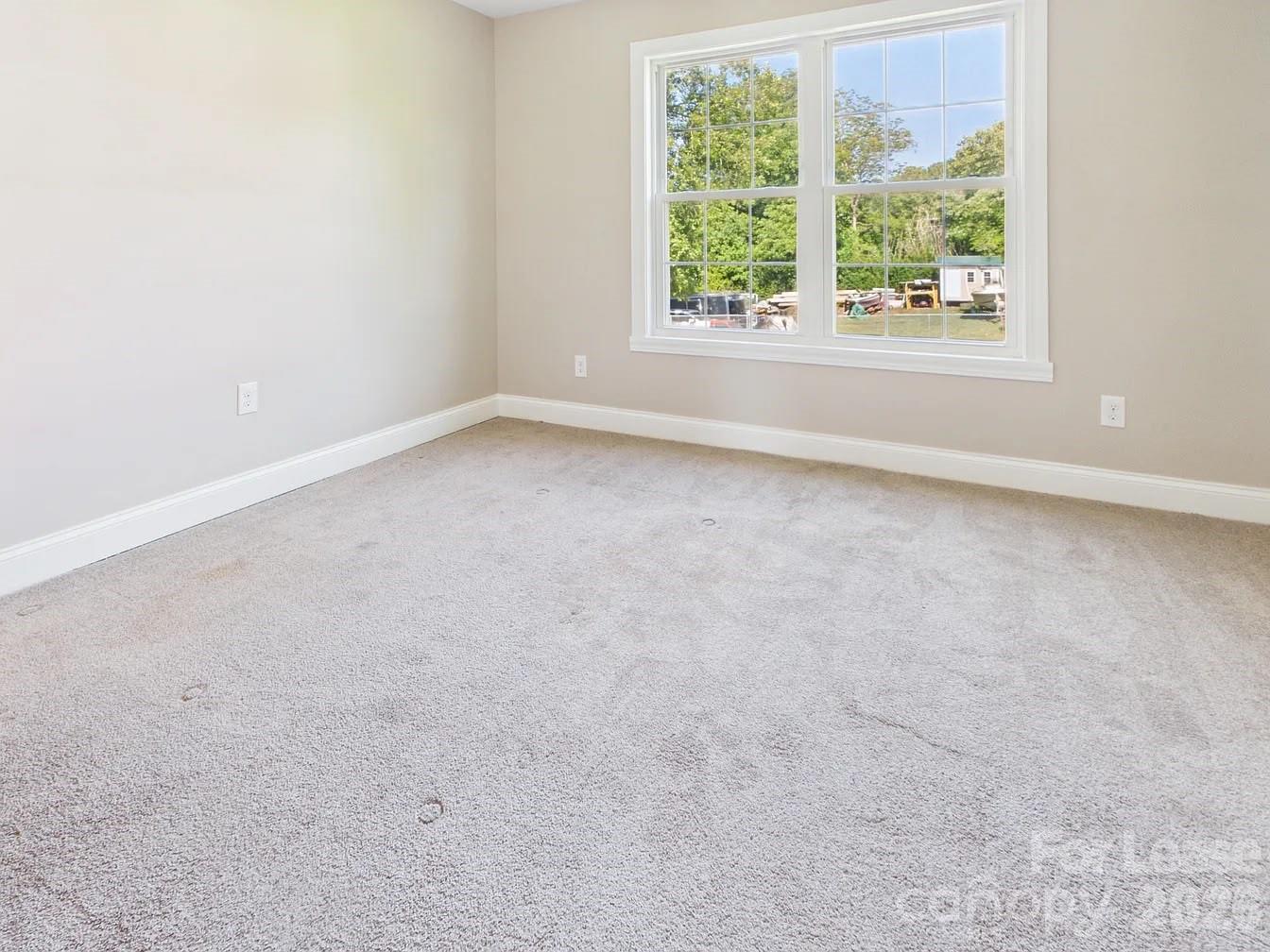 1329 Filbert Street Property Photo 5