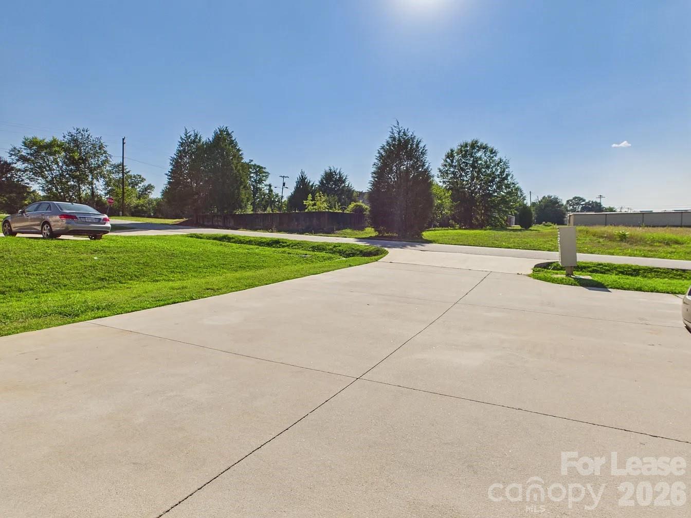 1329 Filbert Street Property Photo 6