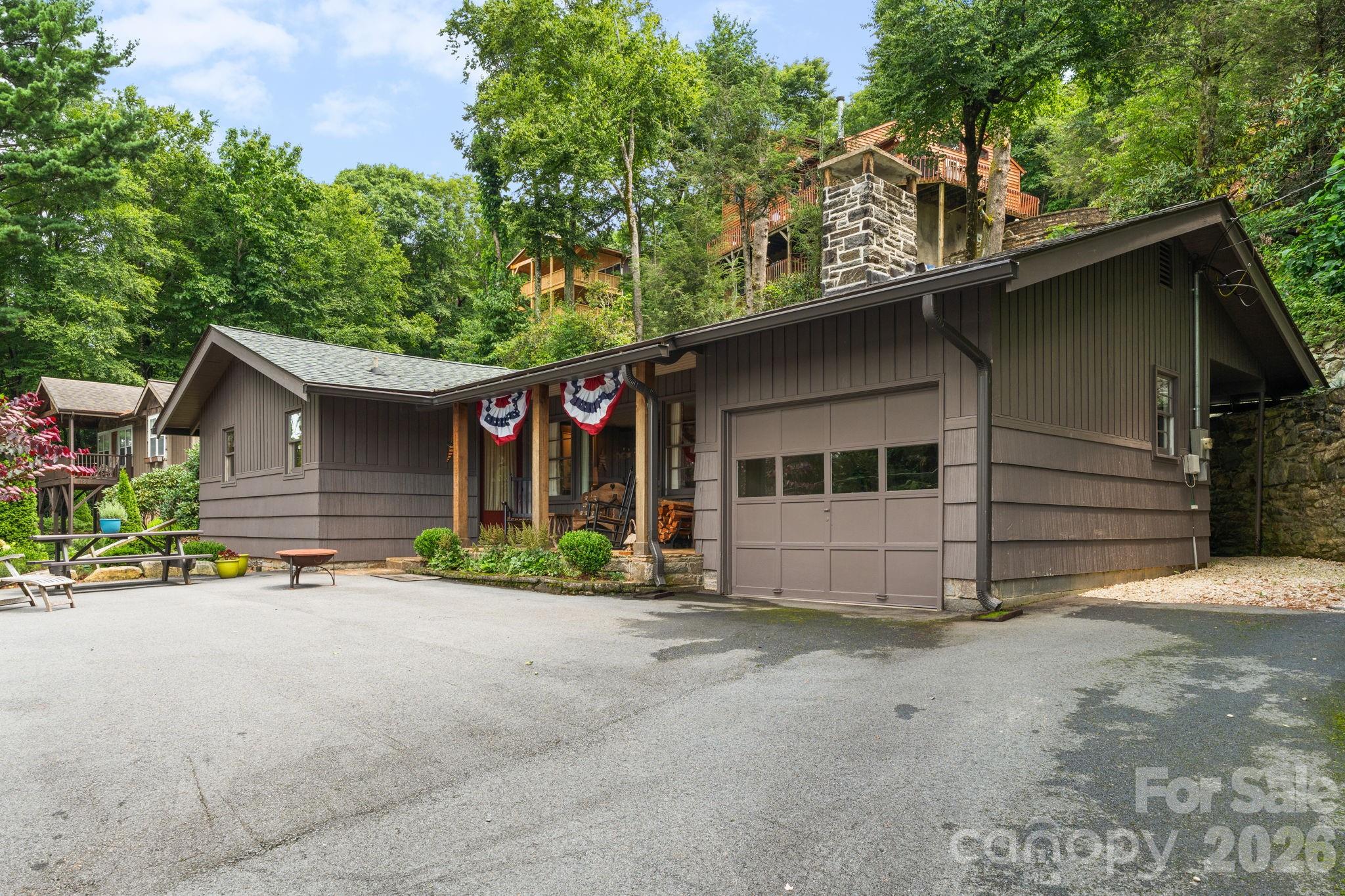 168 Mountain View Drive Property Photo 1