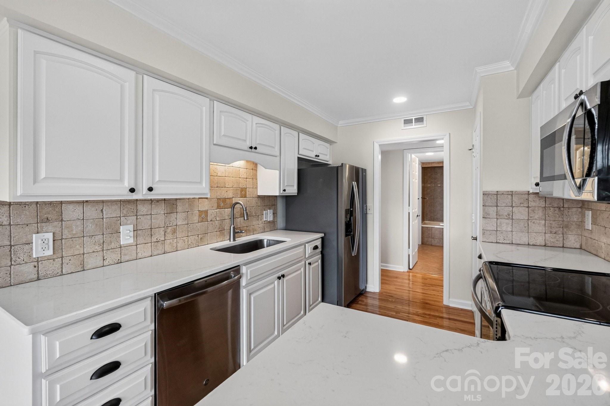 20407 Harborgate Court 404 Property Photo 15