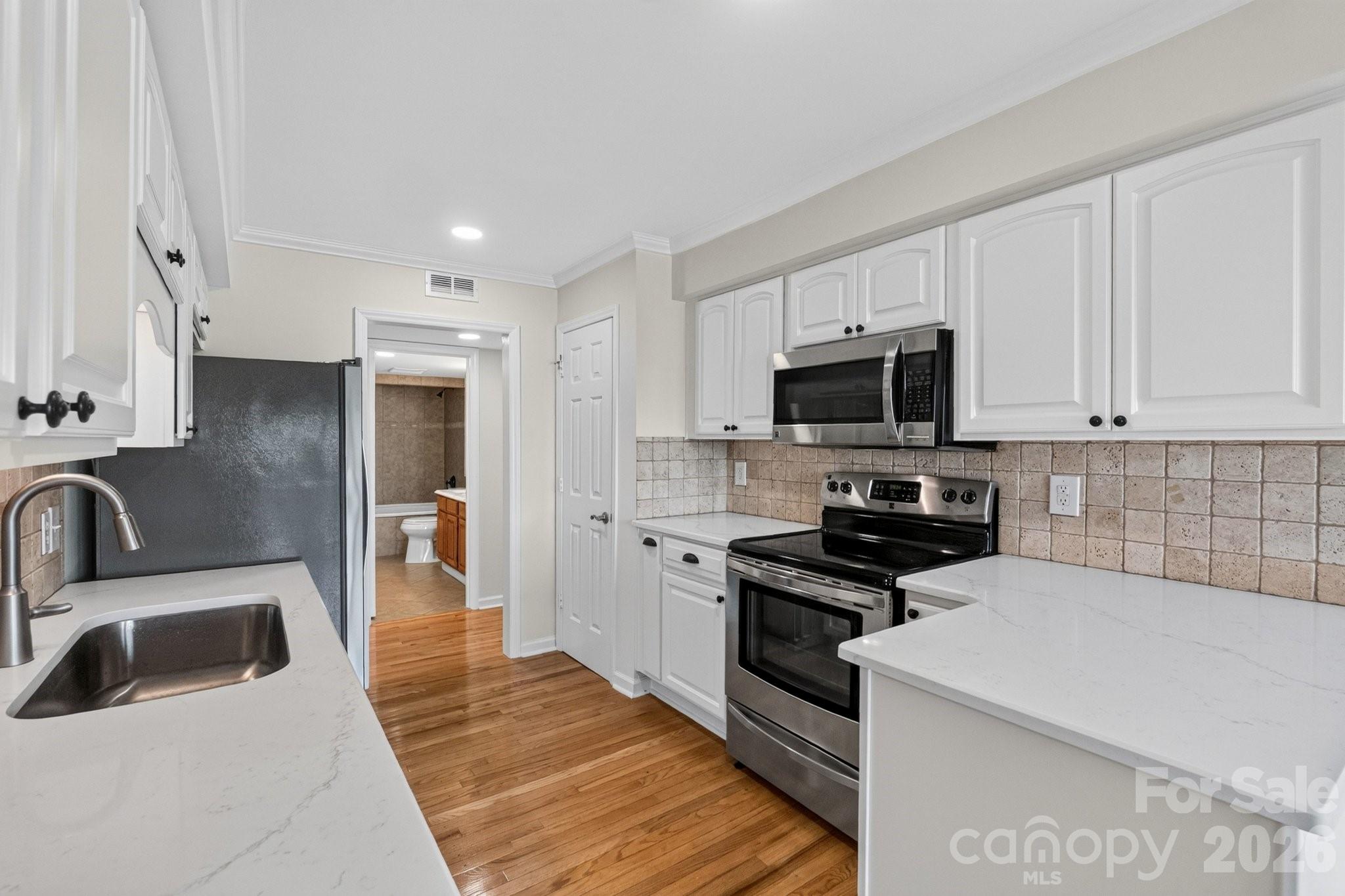 20407 Harborgate Court 404 Property Photo 16