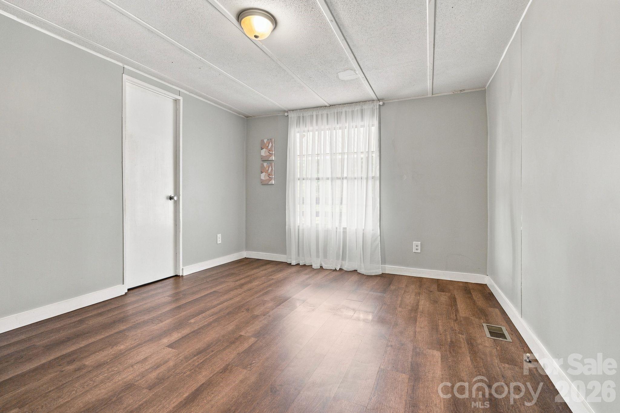 8099 River Bend Drive Property Photo 16