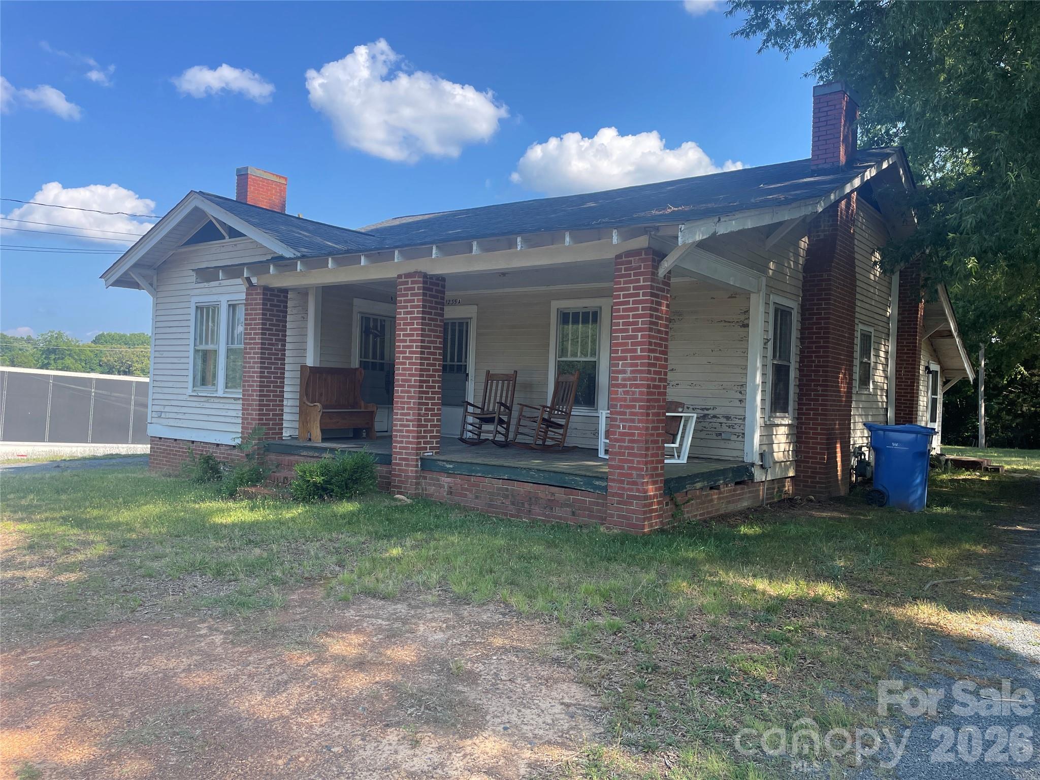 1235 Freeman Avenue Property Photo 3