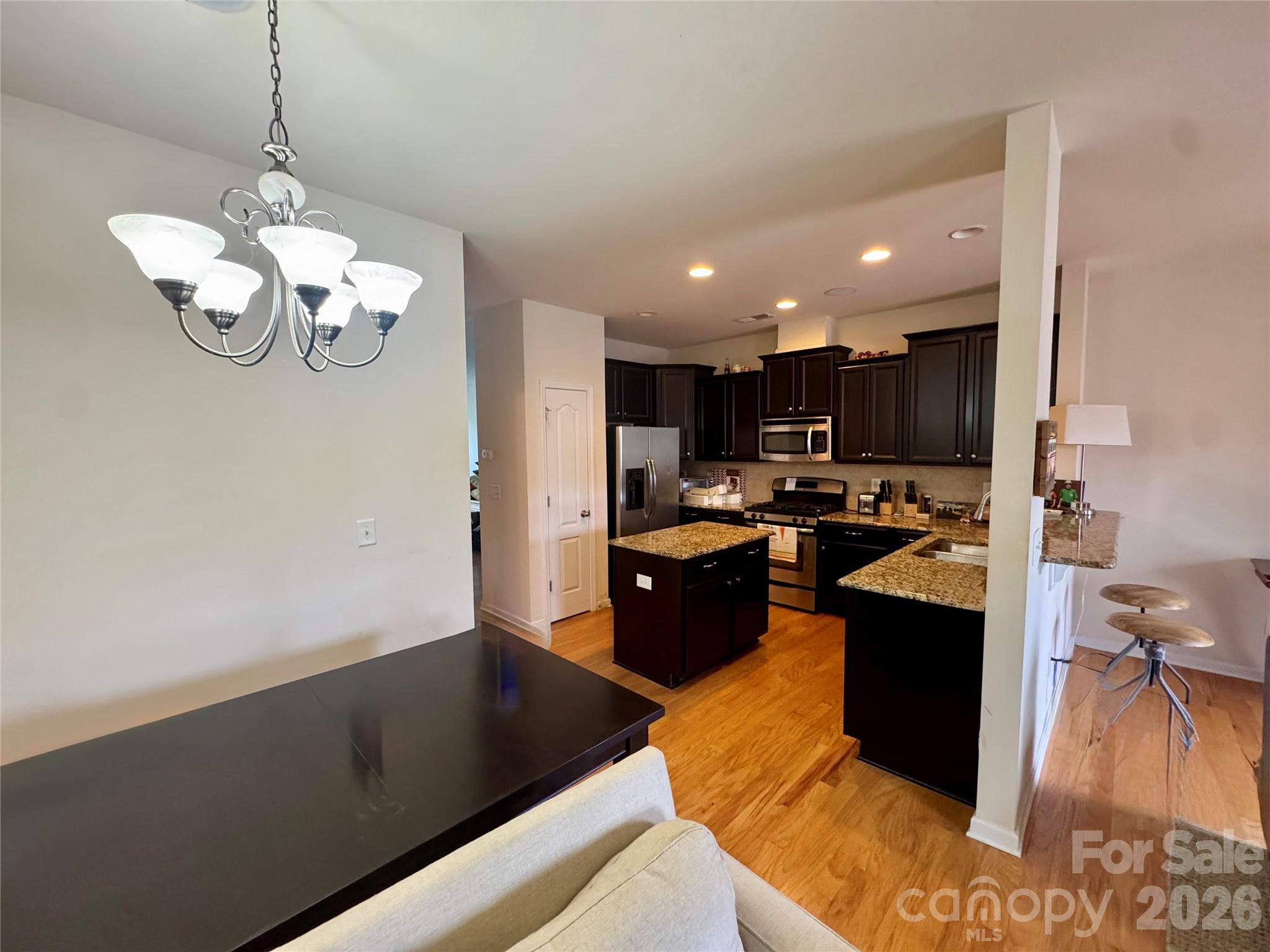 19010 Lake Breeze Drive Property Photo 7