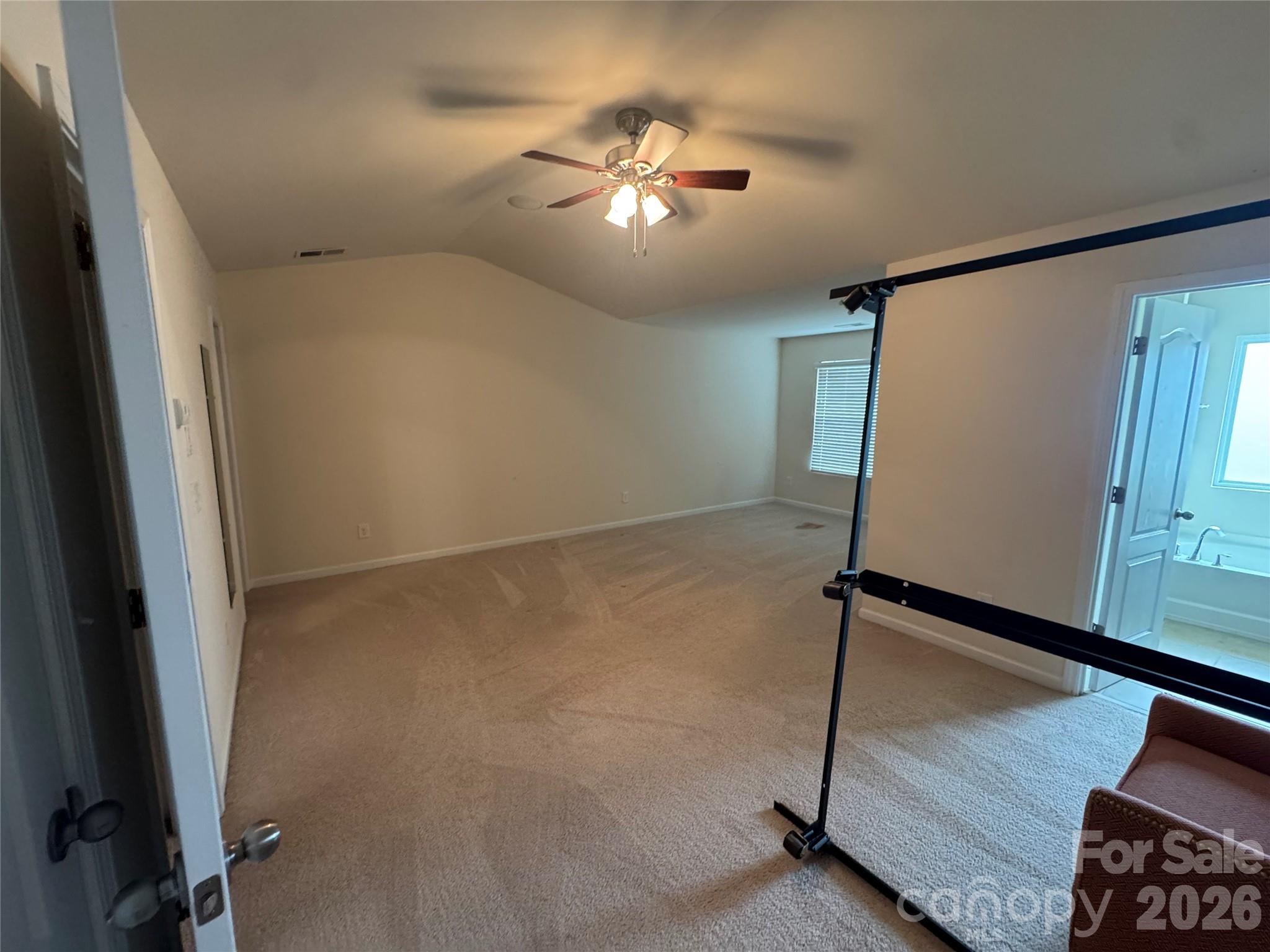 19010 Lake Breeze Drive Property Photo 13