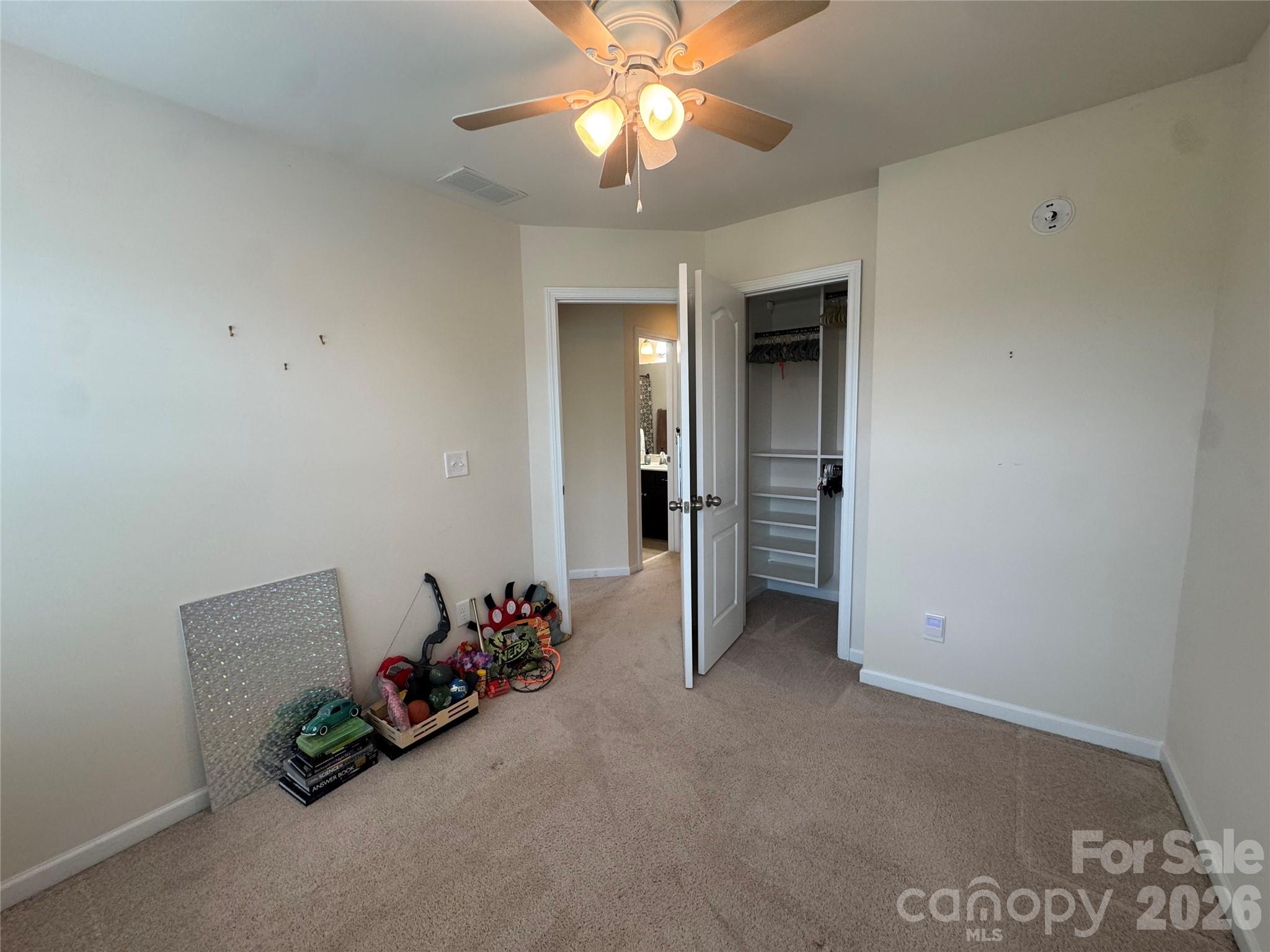 19010 Lake Breeze Drive Property Photo 22