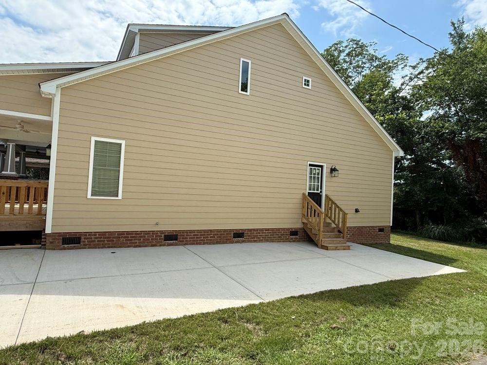 133 Circle Drive Property Photo 2