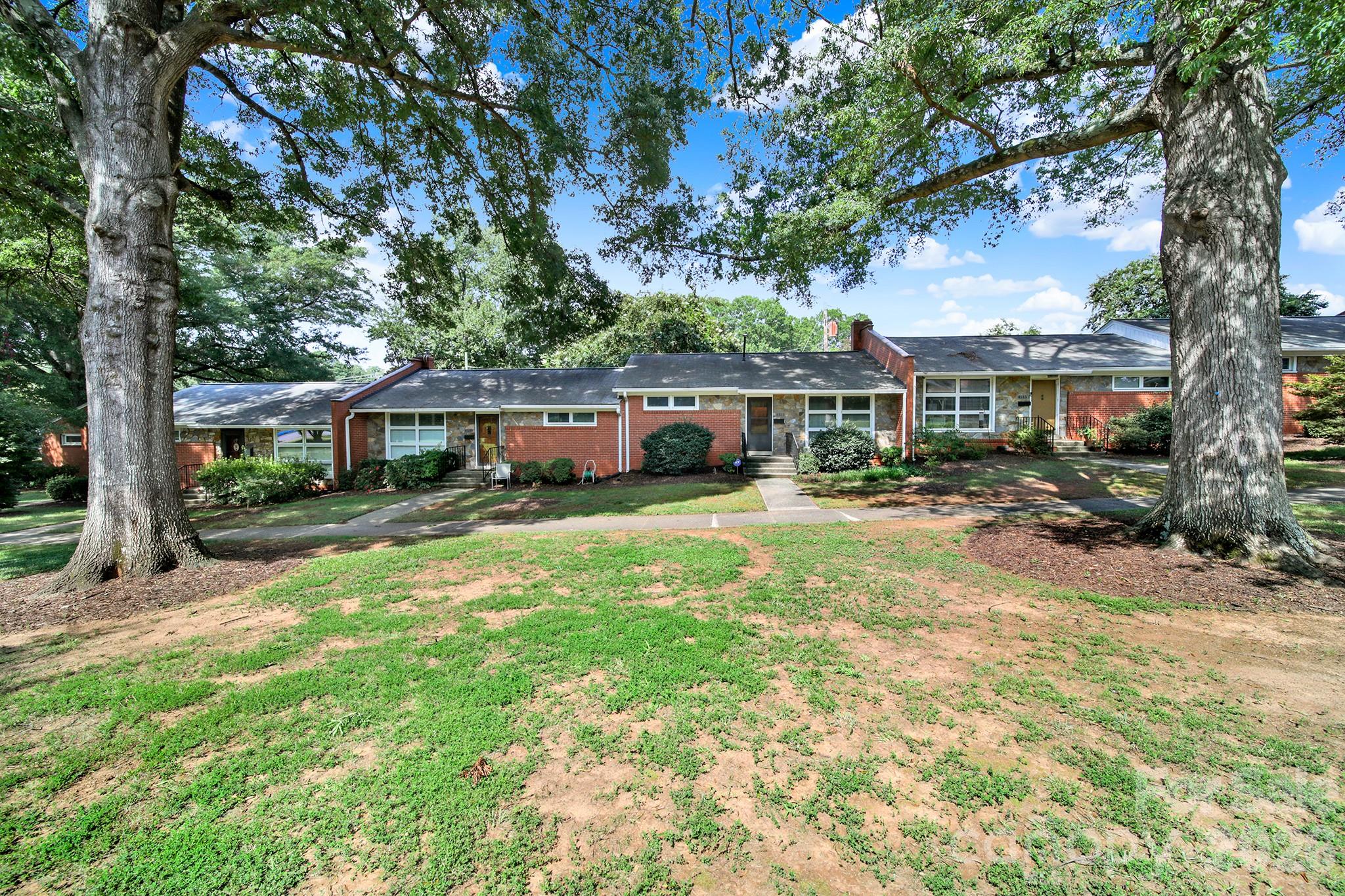 4511 Woodlark Lane Property Photo 20