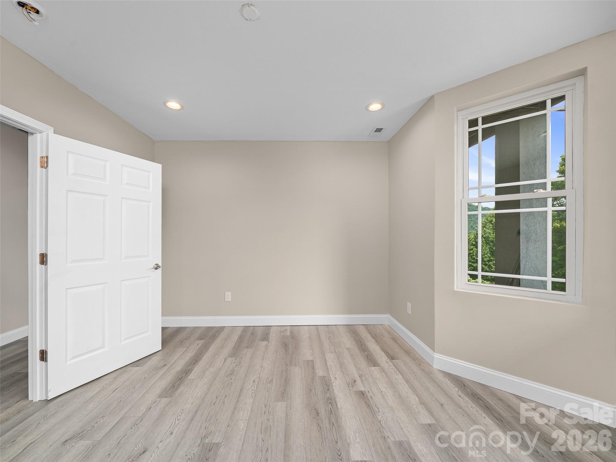 119 Horseshoe Trail Property Photo 32