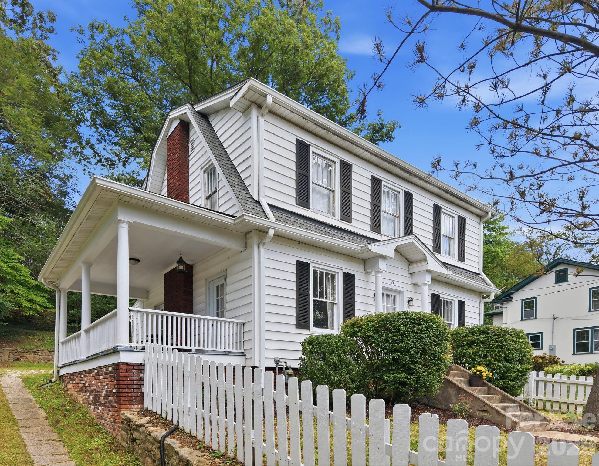 45 Woodvale Avenue Property Photo 4