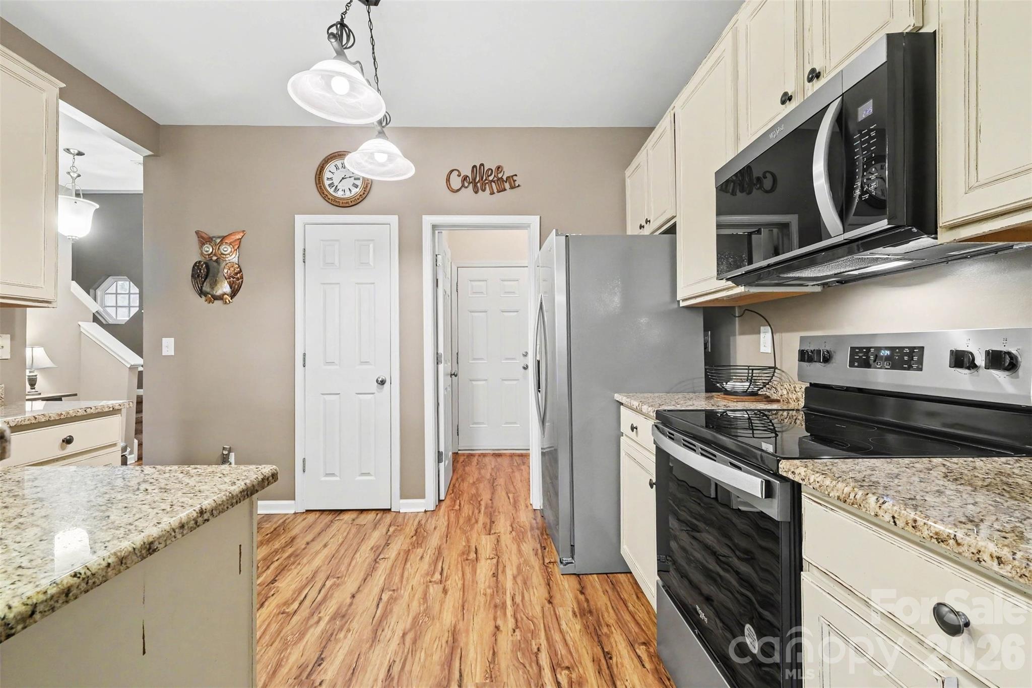 12058 Stratfield Place Circle Property Photo 14