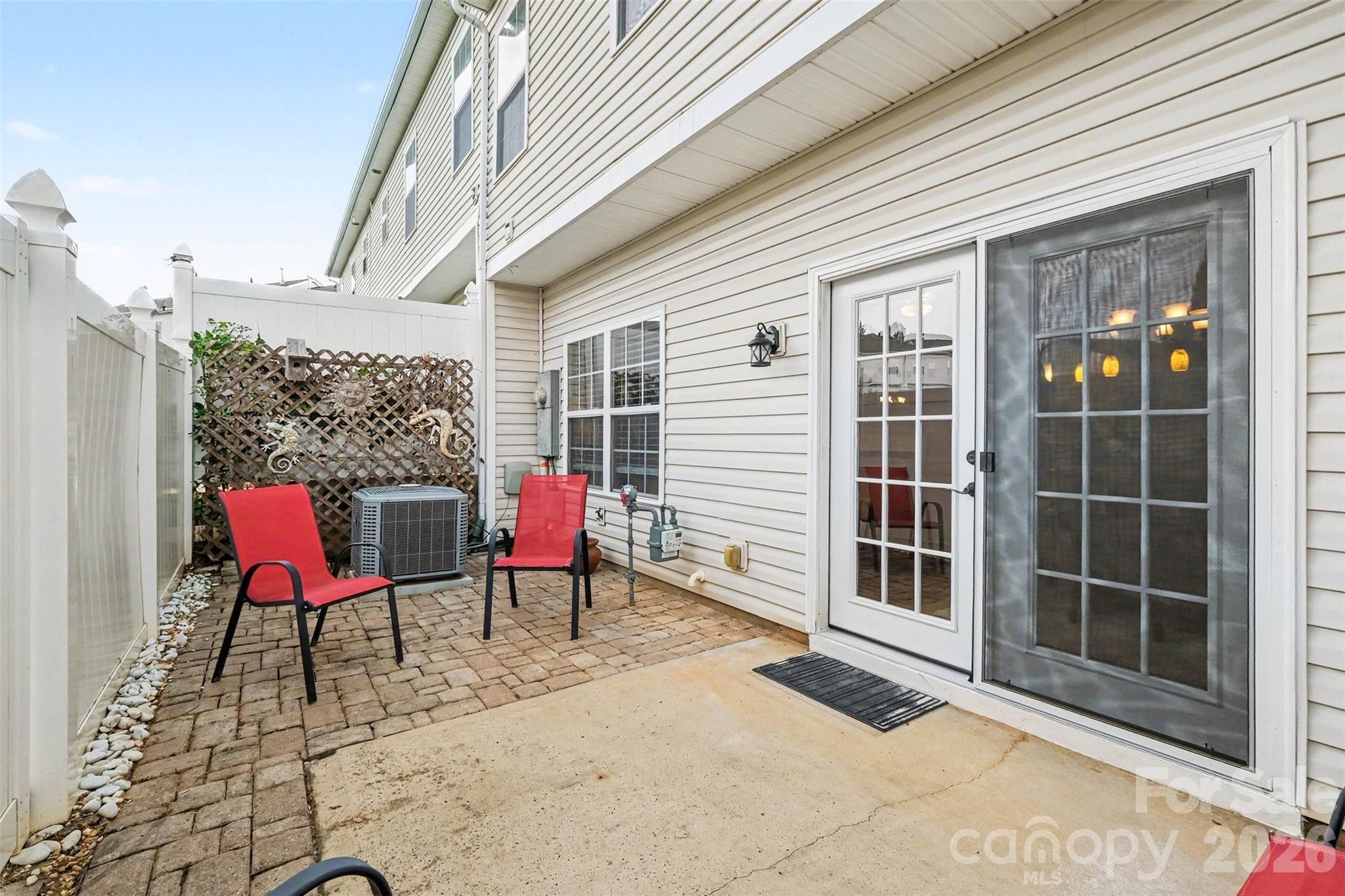 12058 Stratfield Place Circle Property Photo 32