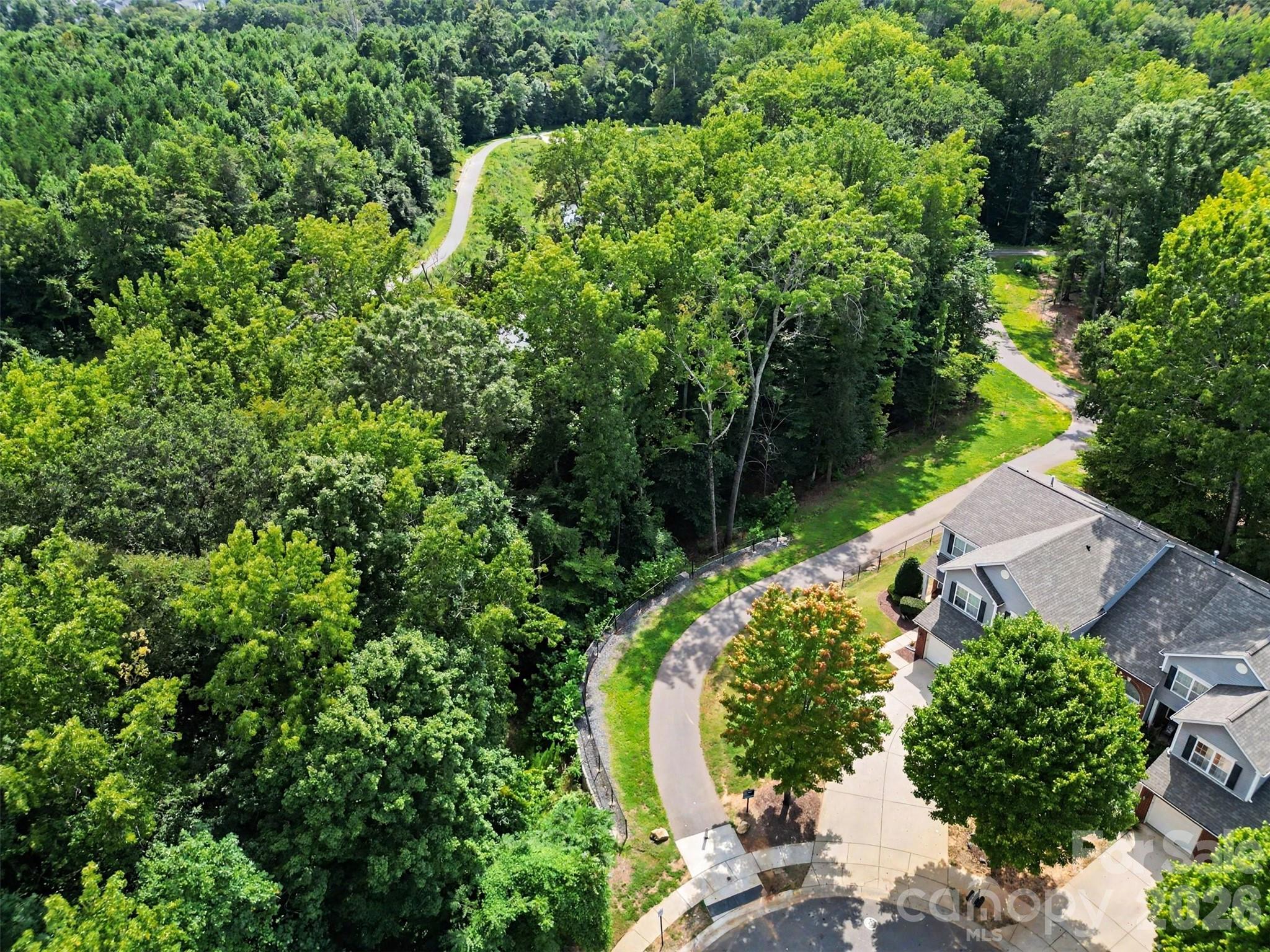 12058 Stratfield Place Circle Property Photo 35