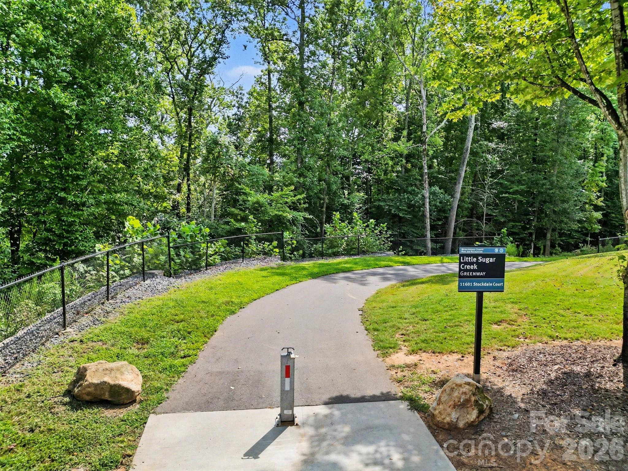 12058 Stratfield Place Circle Property Photo 40