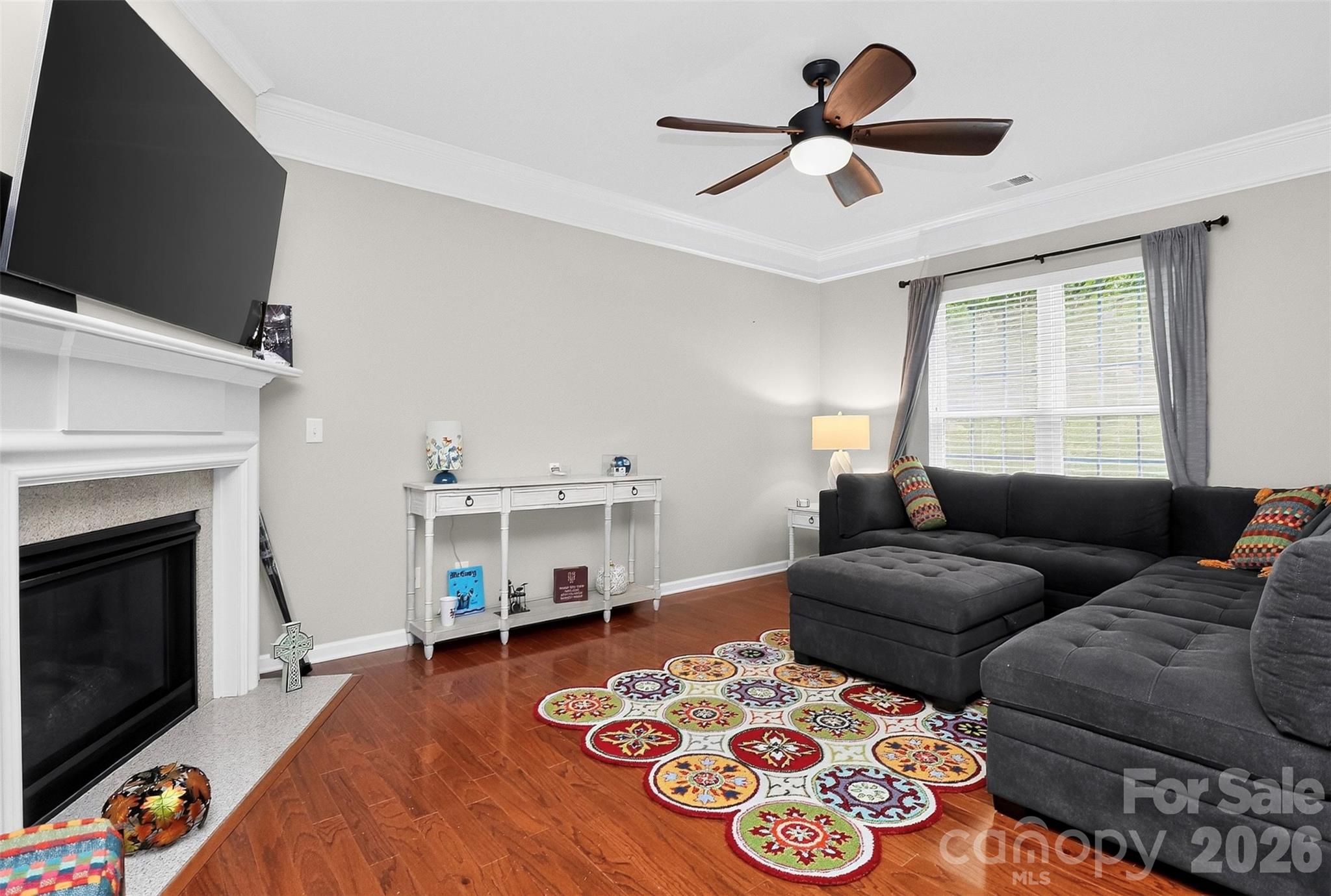 1060 Drayton Court Property Photo 6