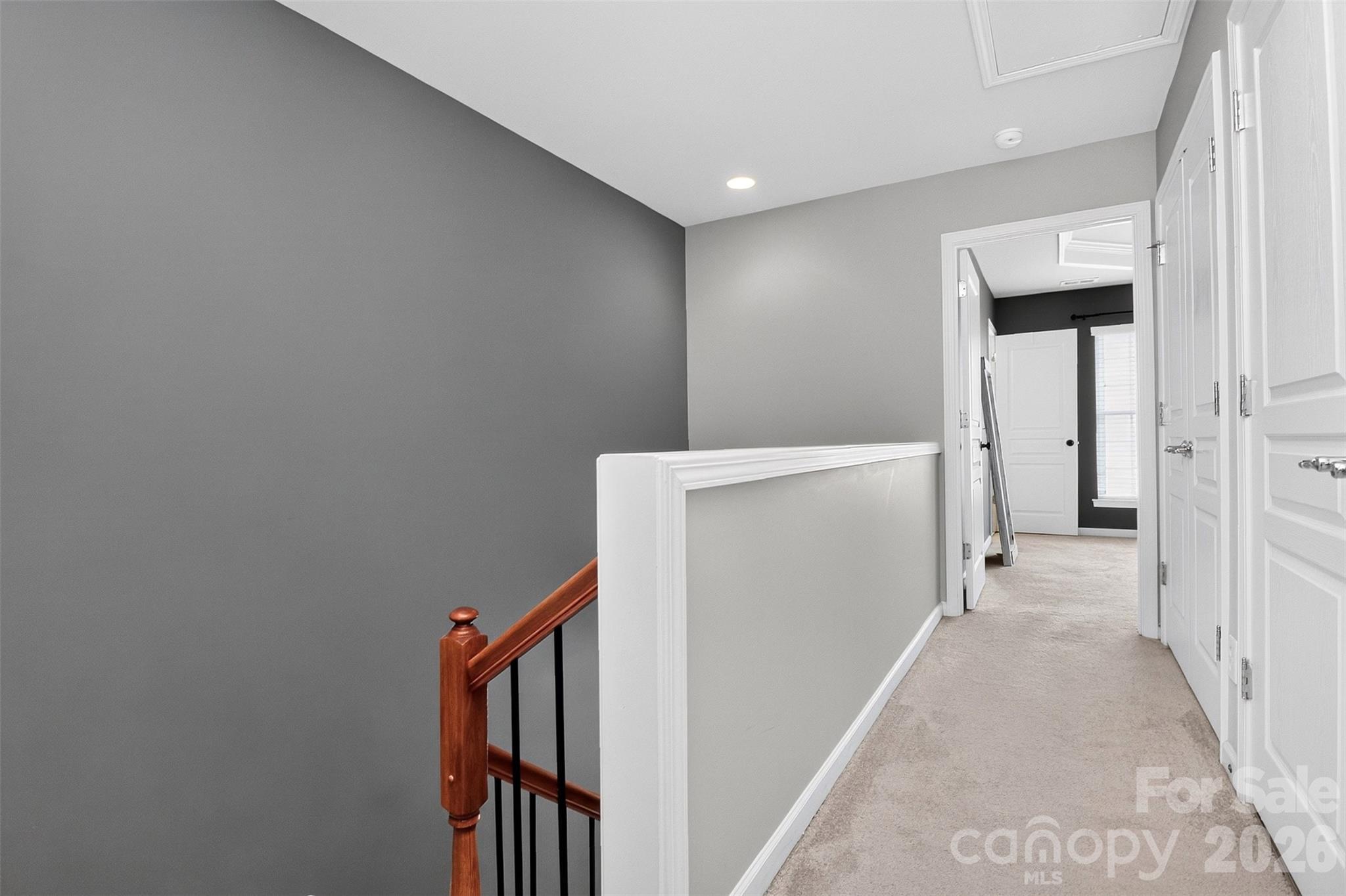 1060 Drayton Court Property Photo 25
