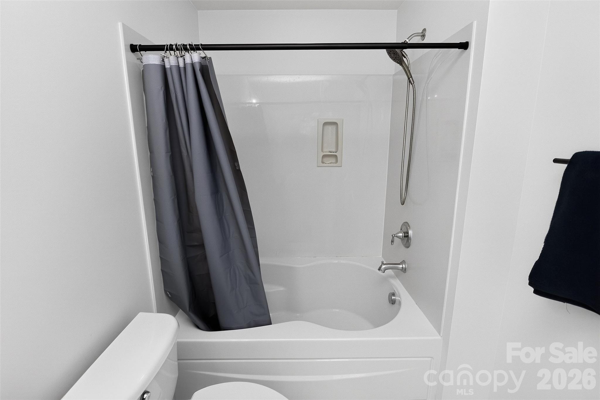 1060 Drayton Court Property Photo 30