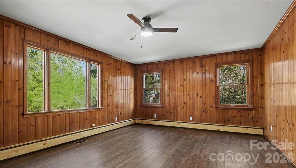 225 Valley View Place Property Photo 10