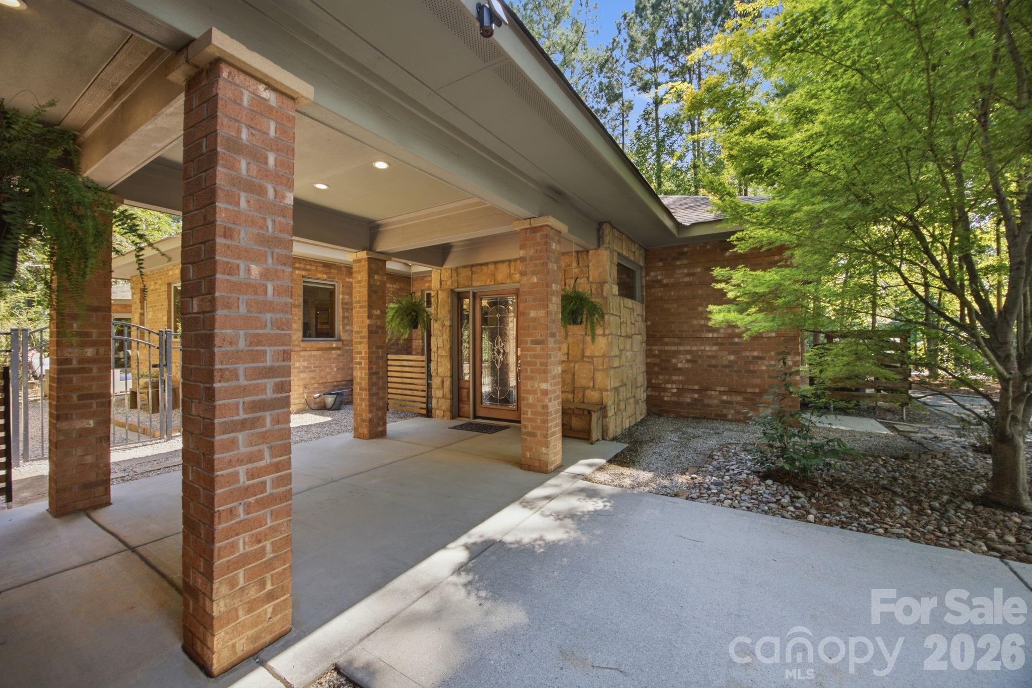 316 Riverwood Road Property Photo 1