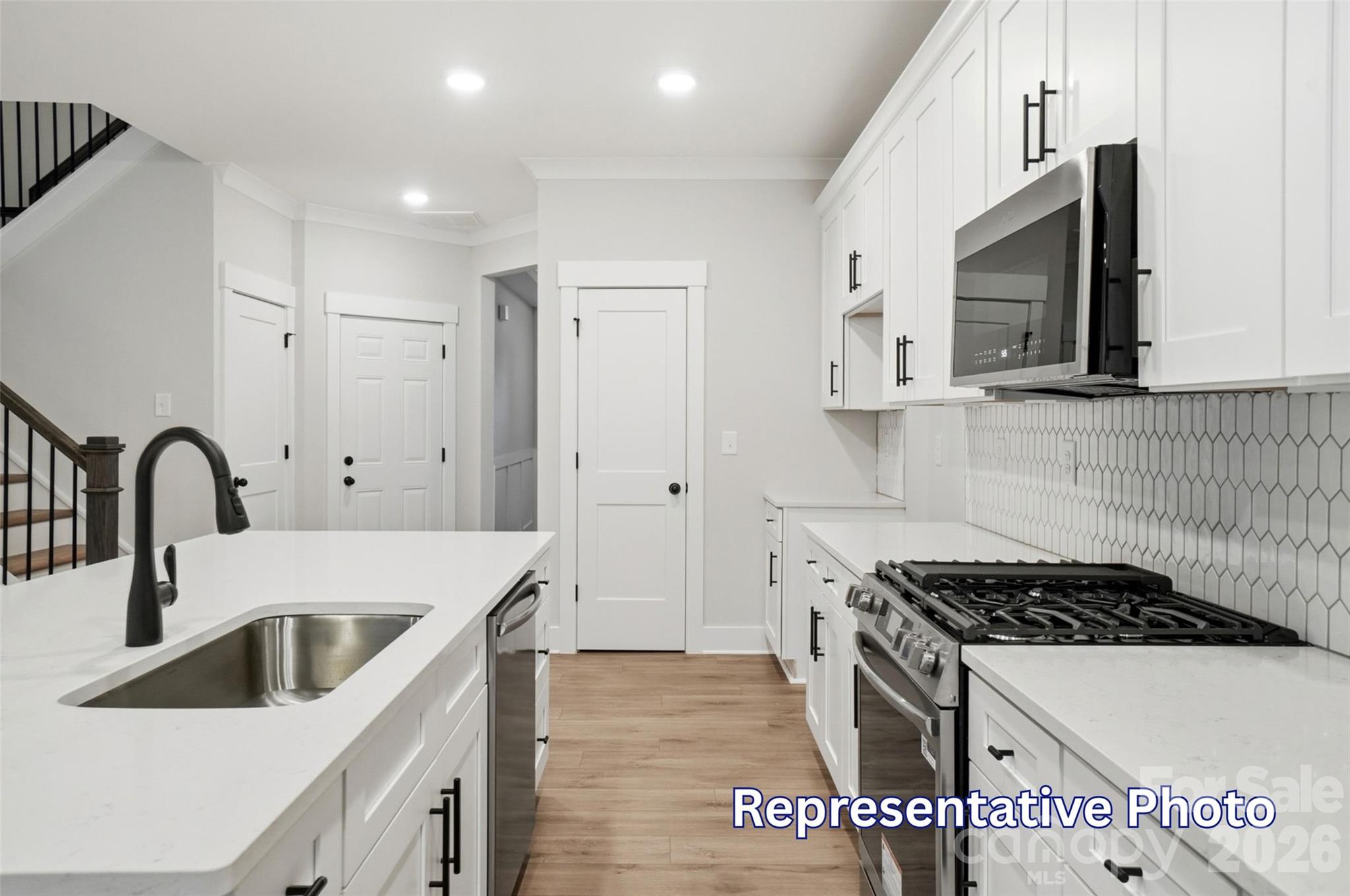 410 Blythe Townhome Lane Property Photo 8