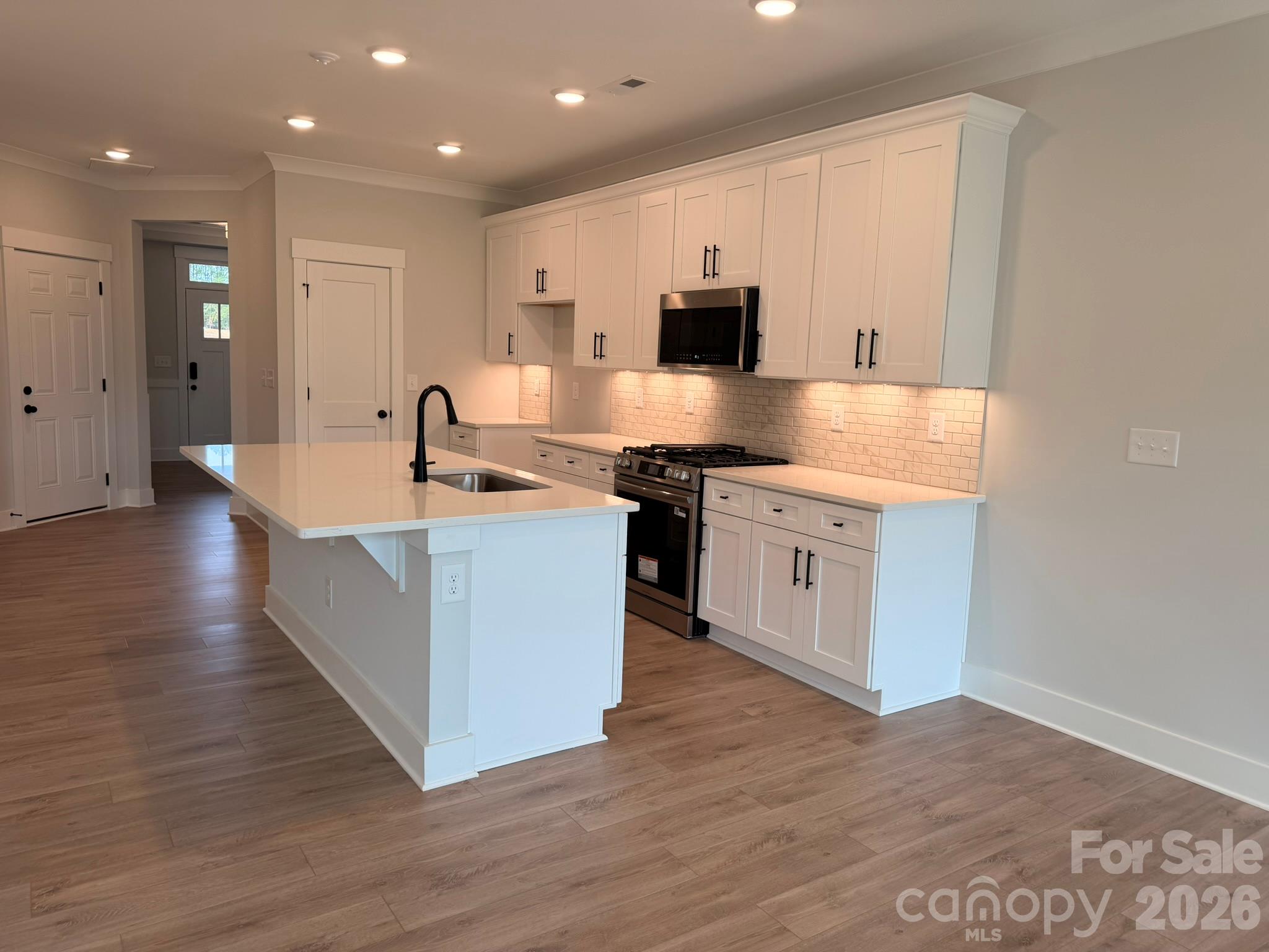 410 Blythe Townhome Lane Property Photo 10