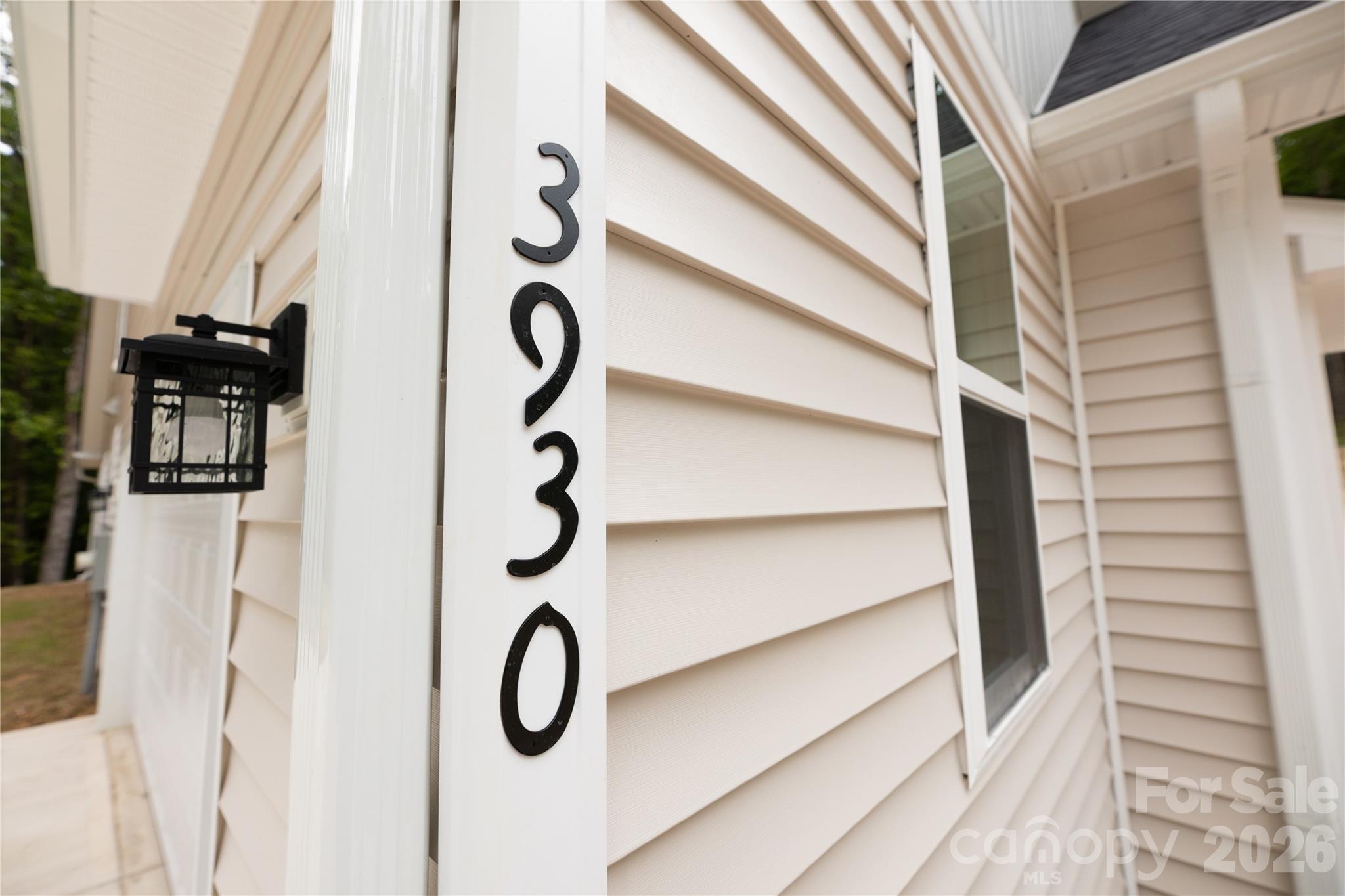 3930 Sunset Valley Drive Property Photo 4