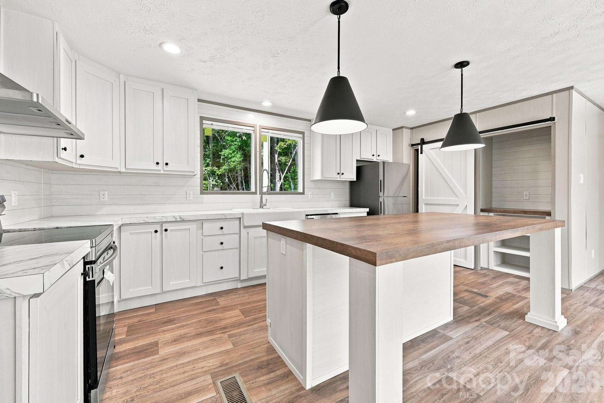 93 Foxcroft Lane Property Photo 12