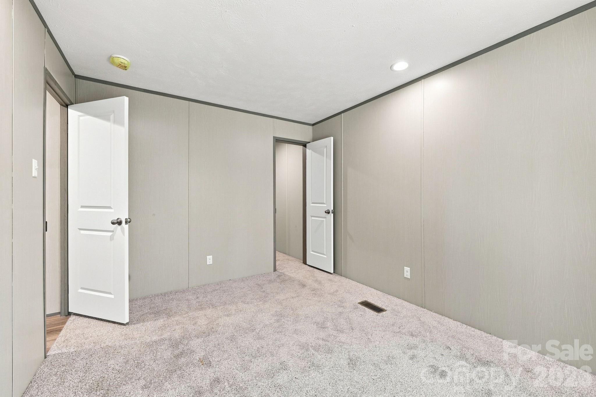 93 Foxcroft Lane Property Photo 31
