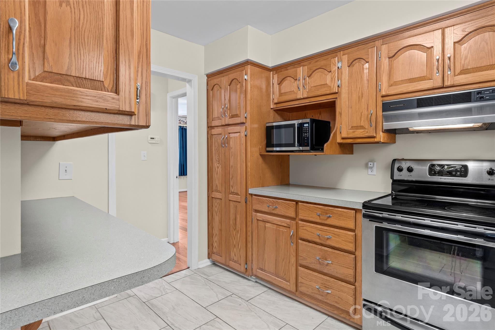 6045 Stone Bluff Drive Property Photo 18