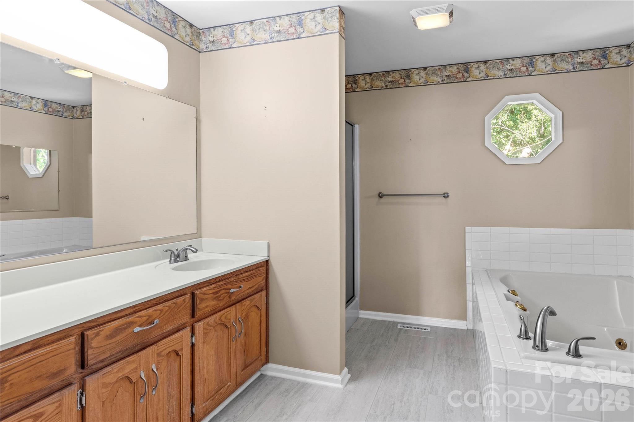 6045 Stone Bluff Drive Property Photo 24