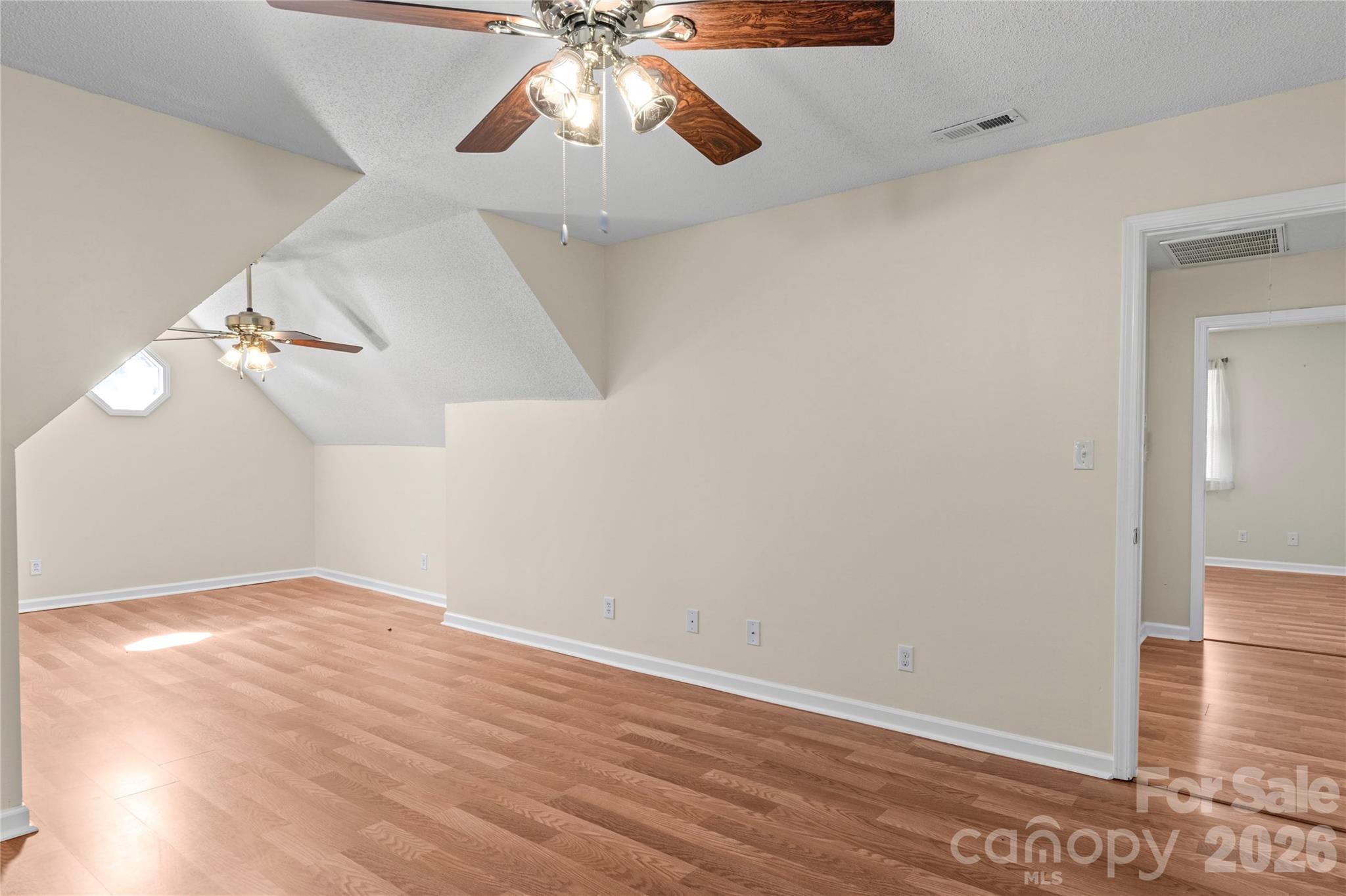 6045 Stone Bluff Drive Property Photo 29