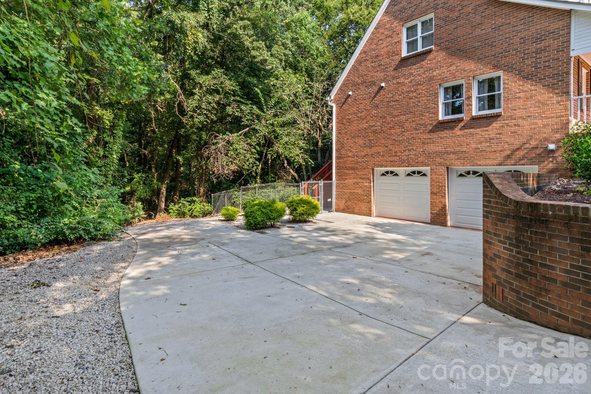6045 Stone Bluff Drive Property Photo 46