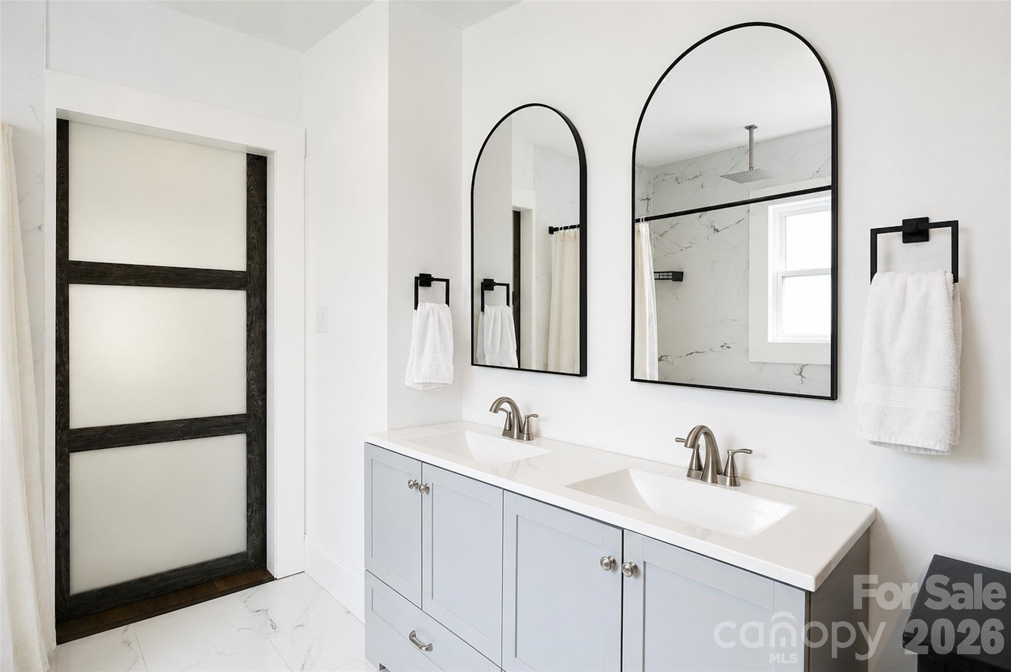 710 Sloop Avenue Property Photo 18
