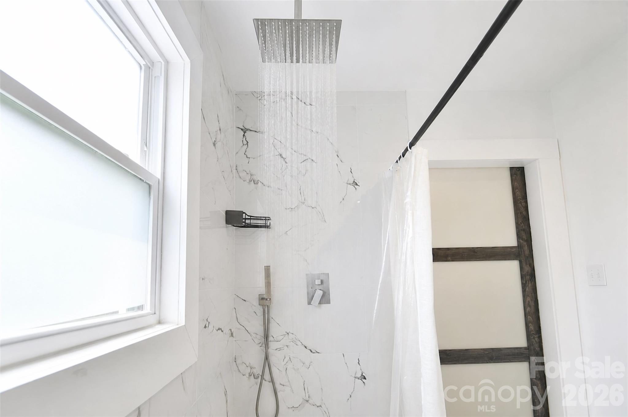 710 Sloop Avenue Property Photo 20