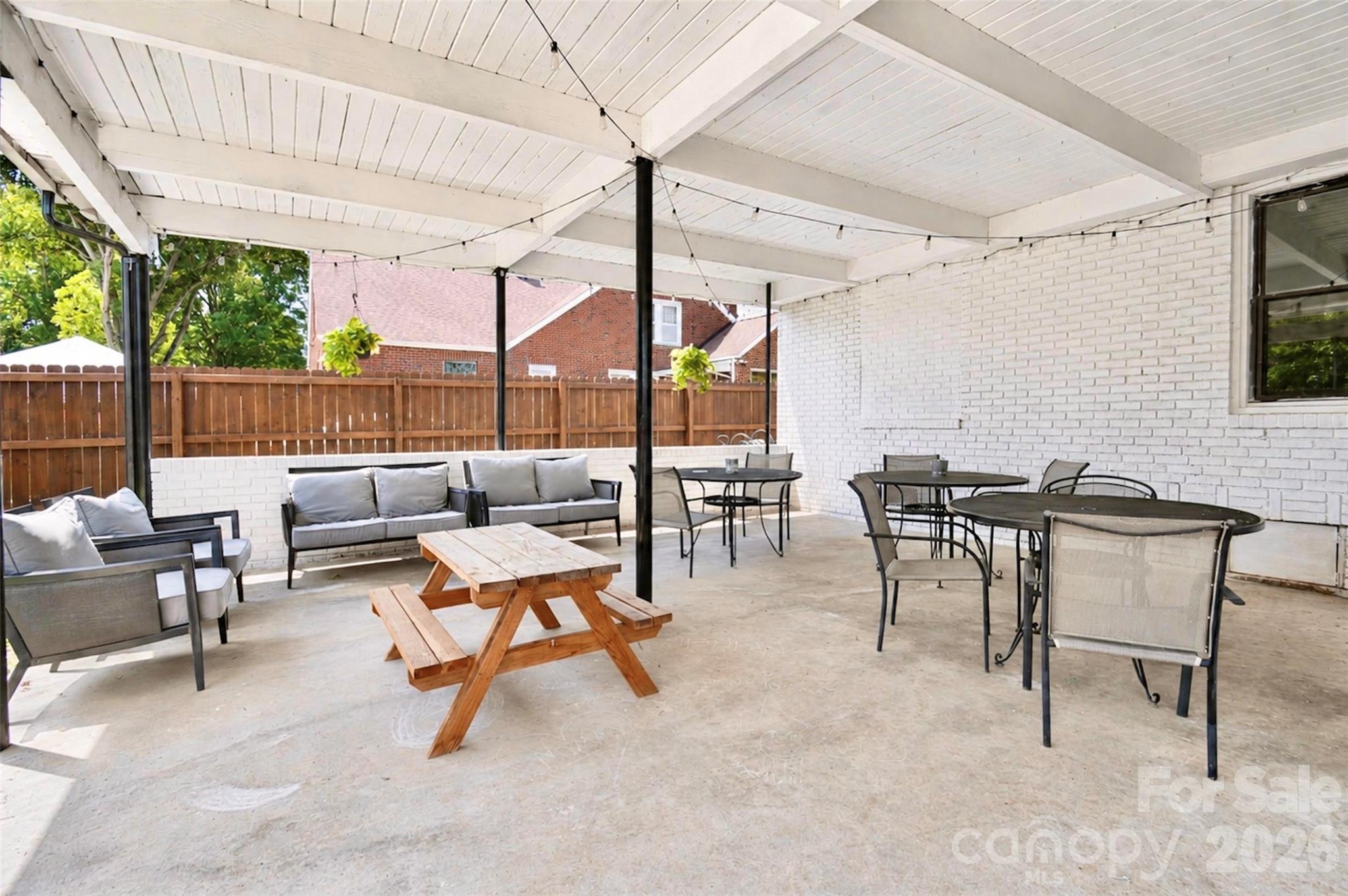710 Sloop Avenue Property Photo 29