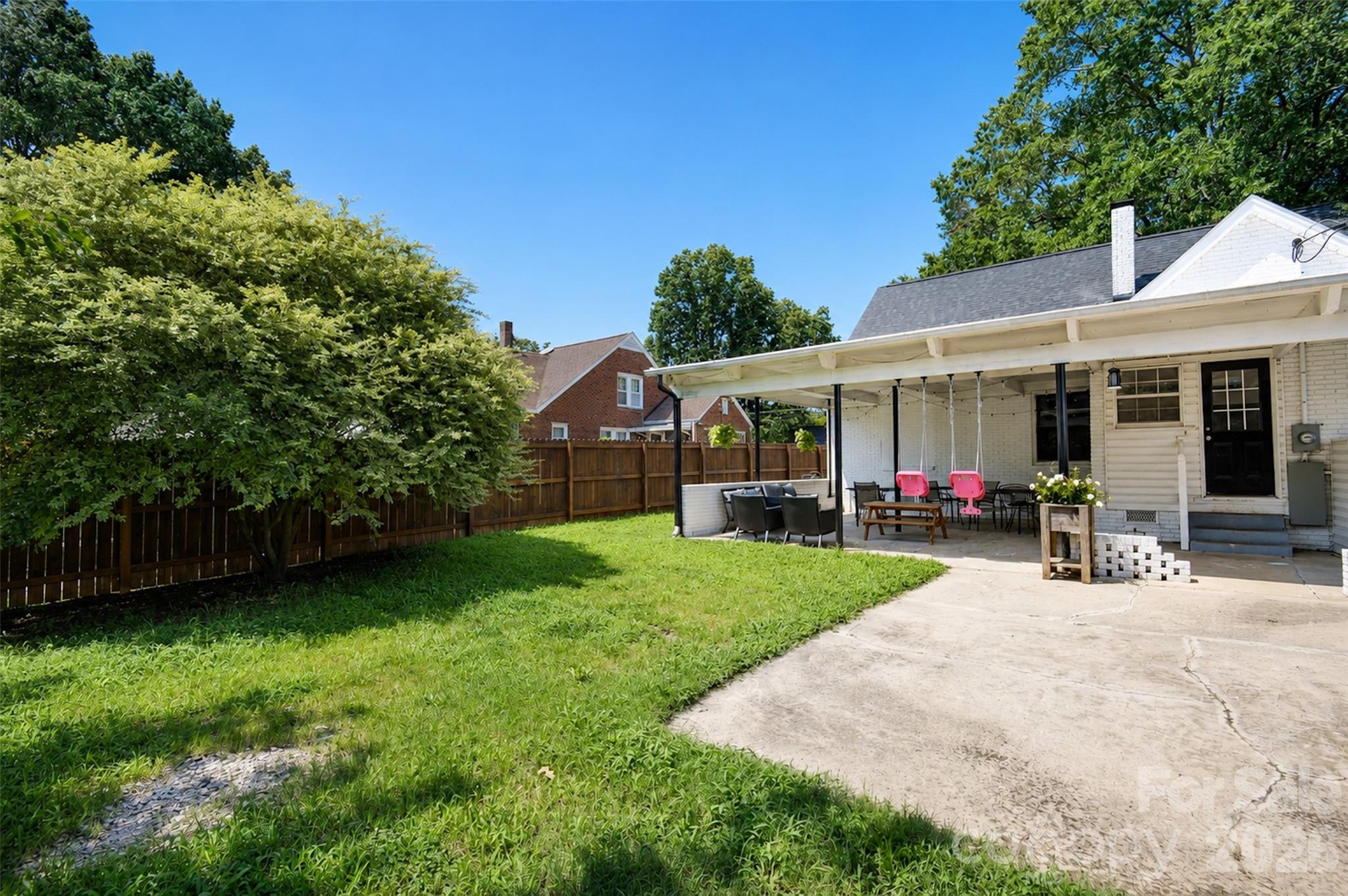 710 Sloop Avenue Property Photo 31
