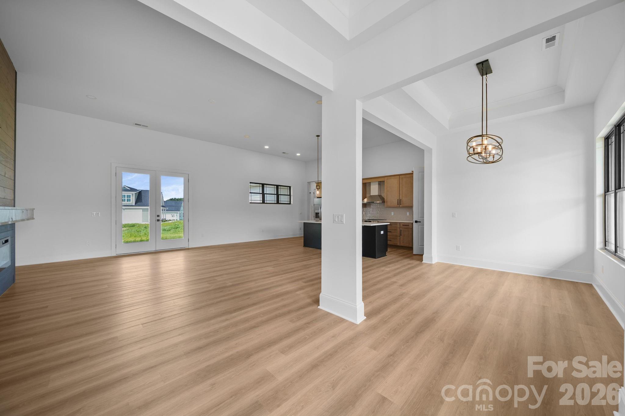 123 Trinity Court Property Photo 4