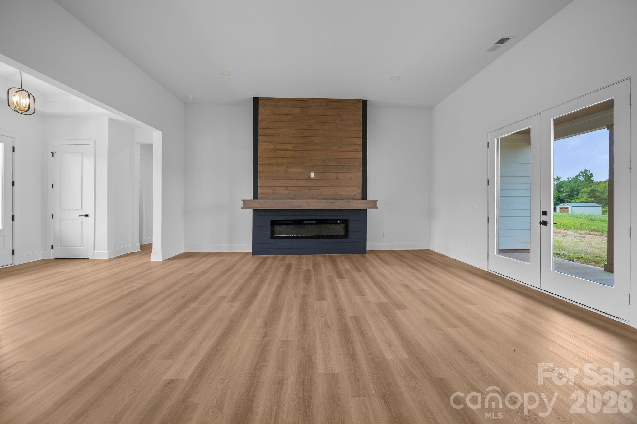 123 Trinity Court Property Photo 9