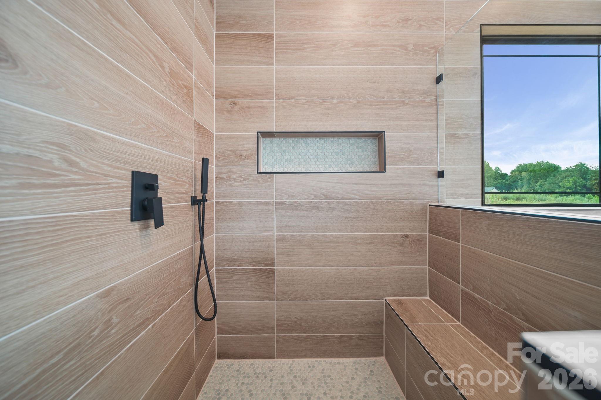 123 Trinity Court Property Photo 23
