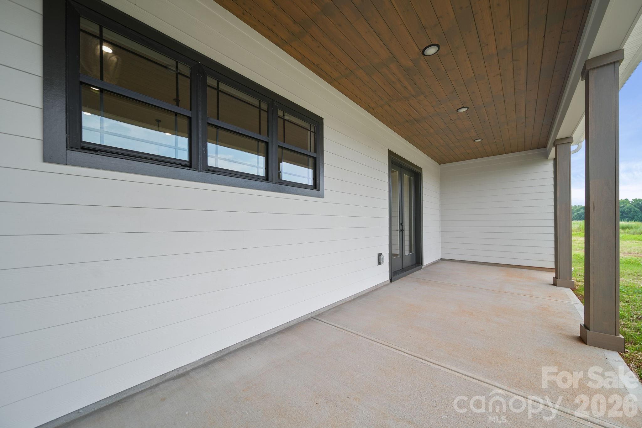 123 Trinity Court Property Photo 34