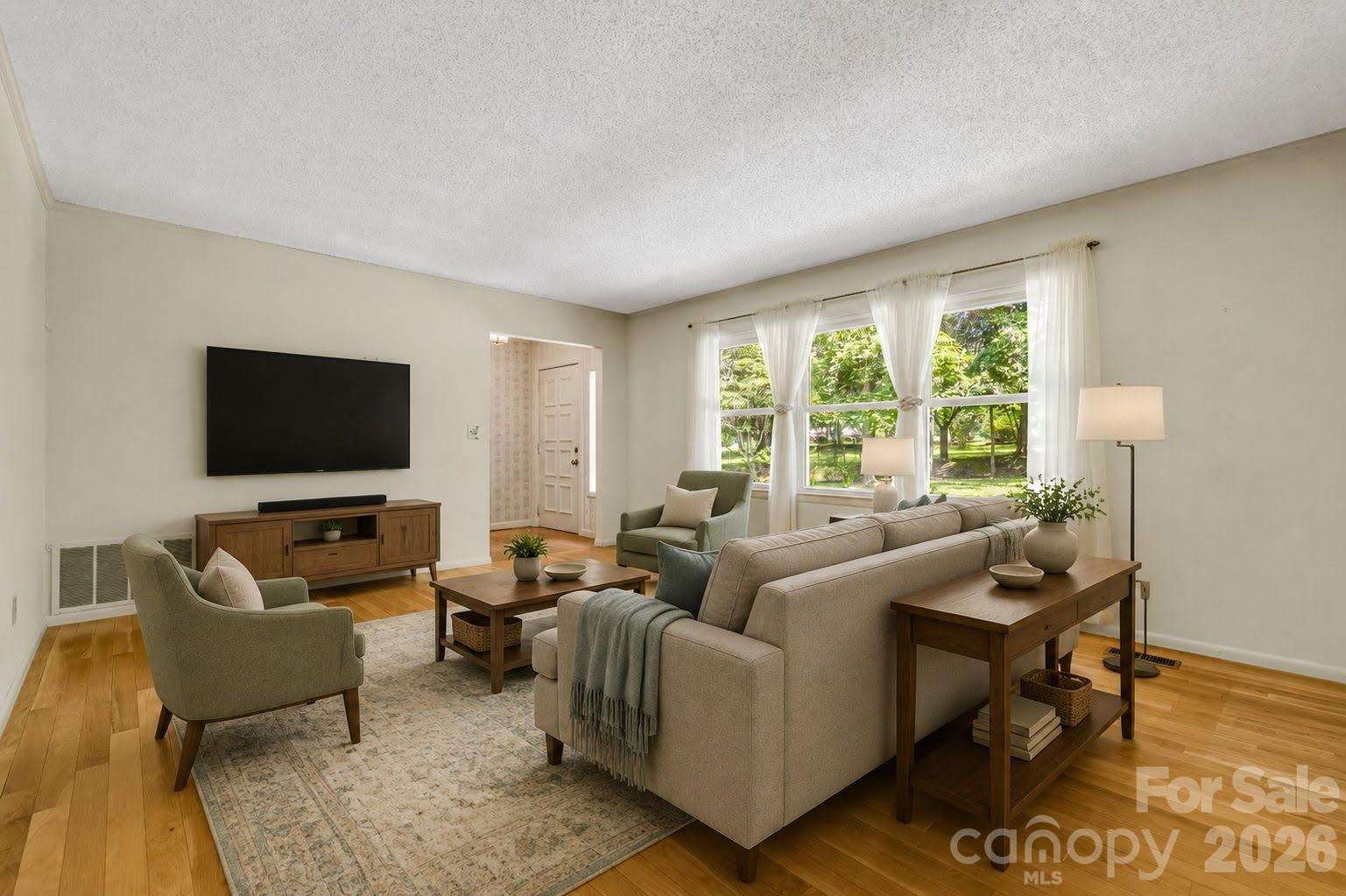 11 E Ridgeway Drive Property Photo 3