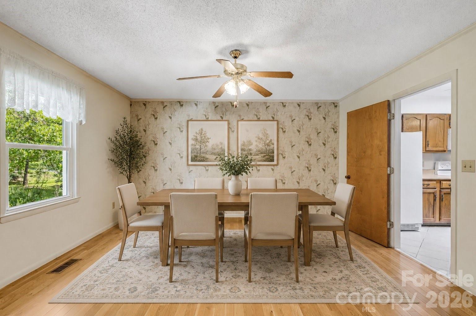 11 E Ridgeway Drive Property Photo 7