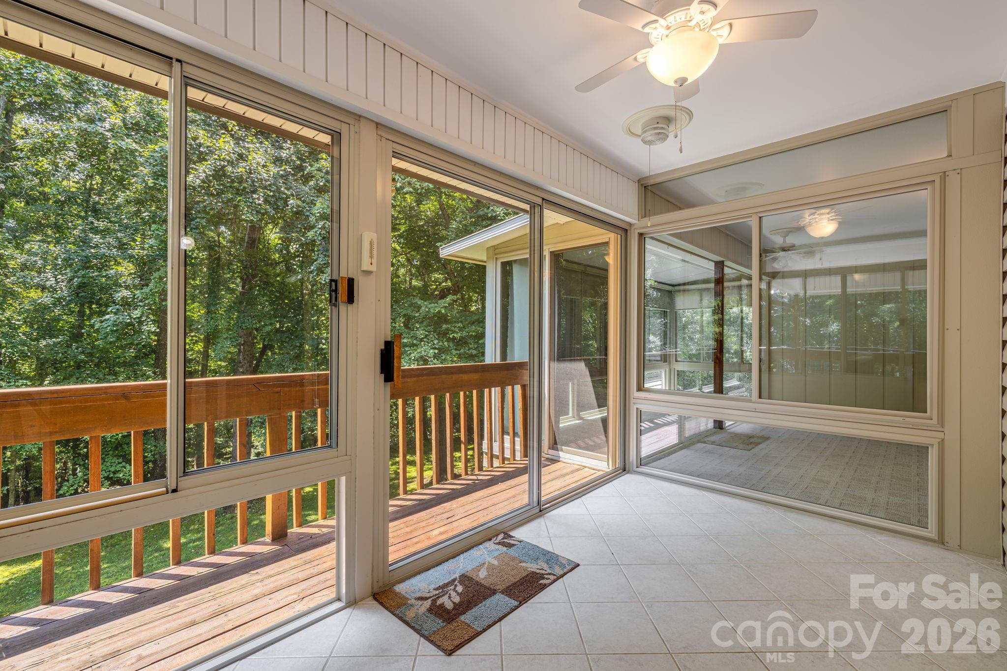 11 E Ridgeway Drive Property Photo 11