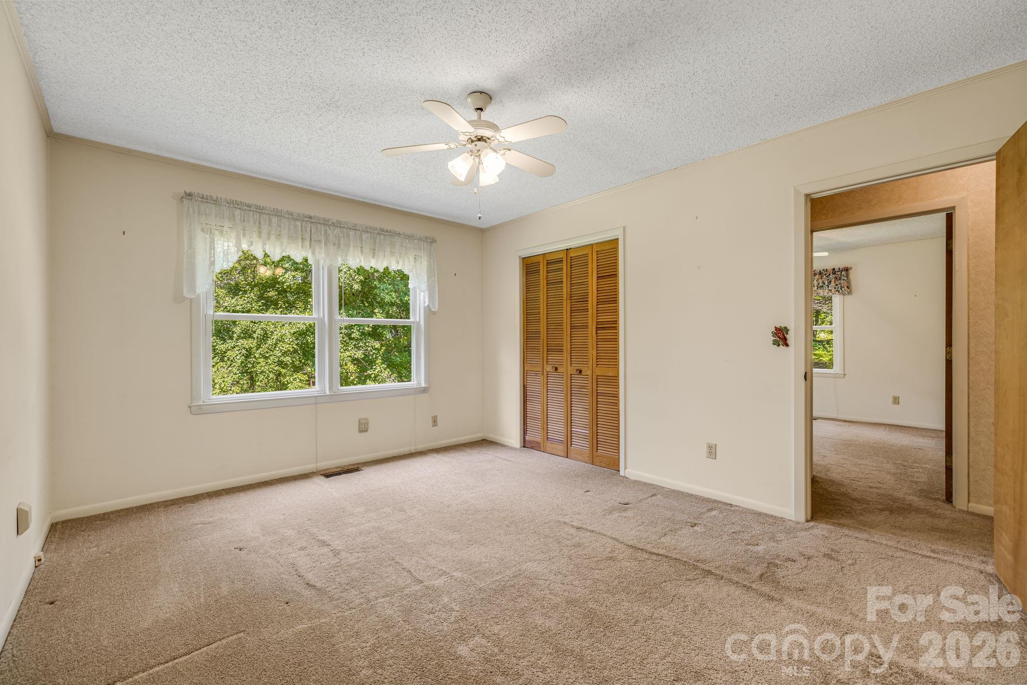 11 E Ridgeway Drive Property Photo 25