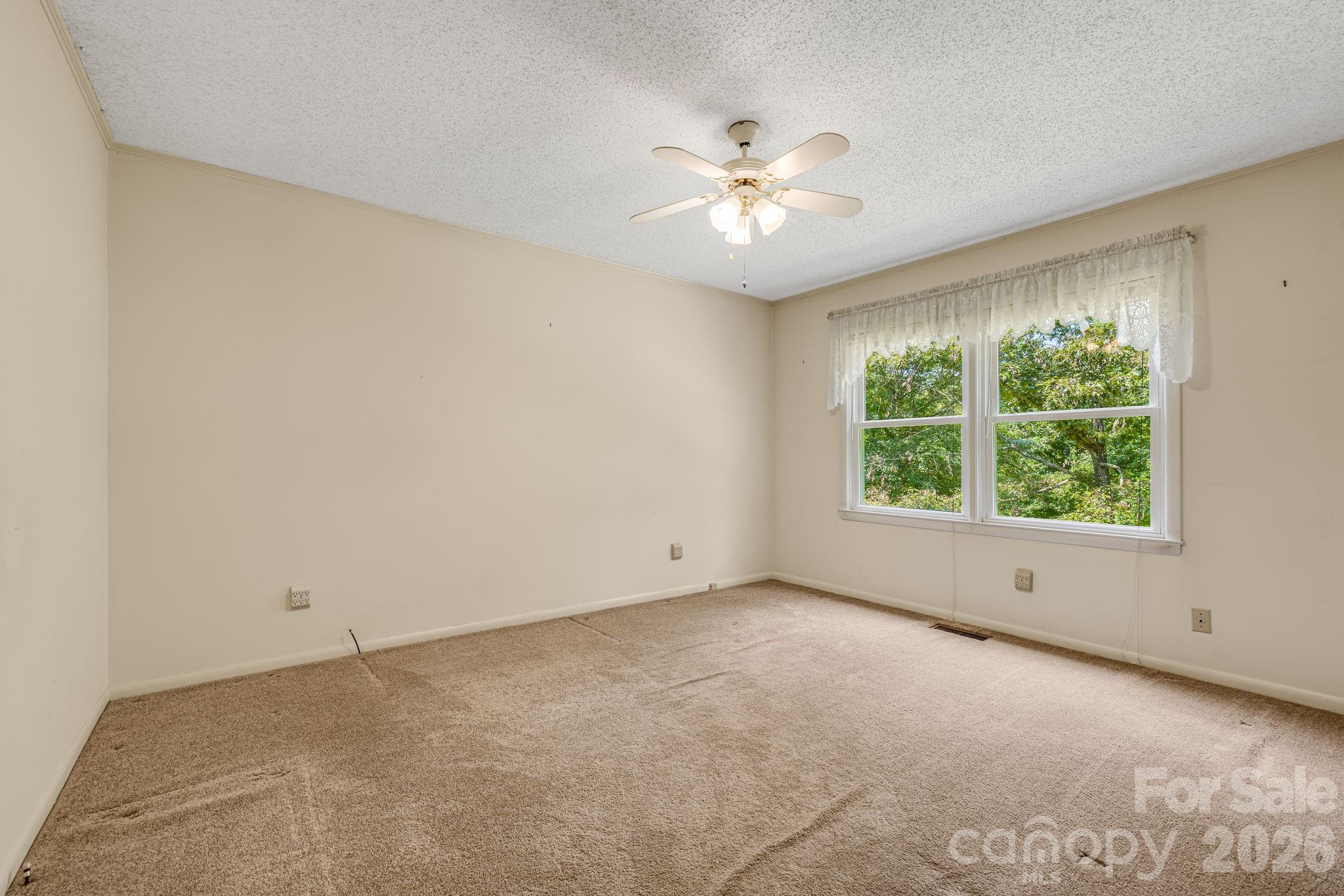 11 E Ridgeway Drive Property Photo 26
