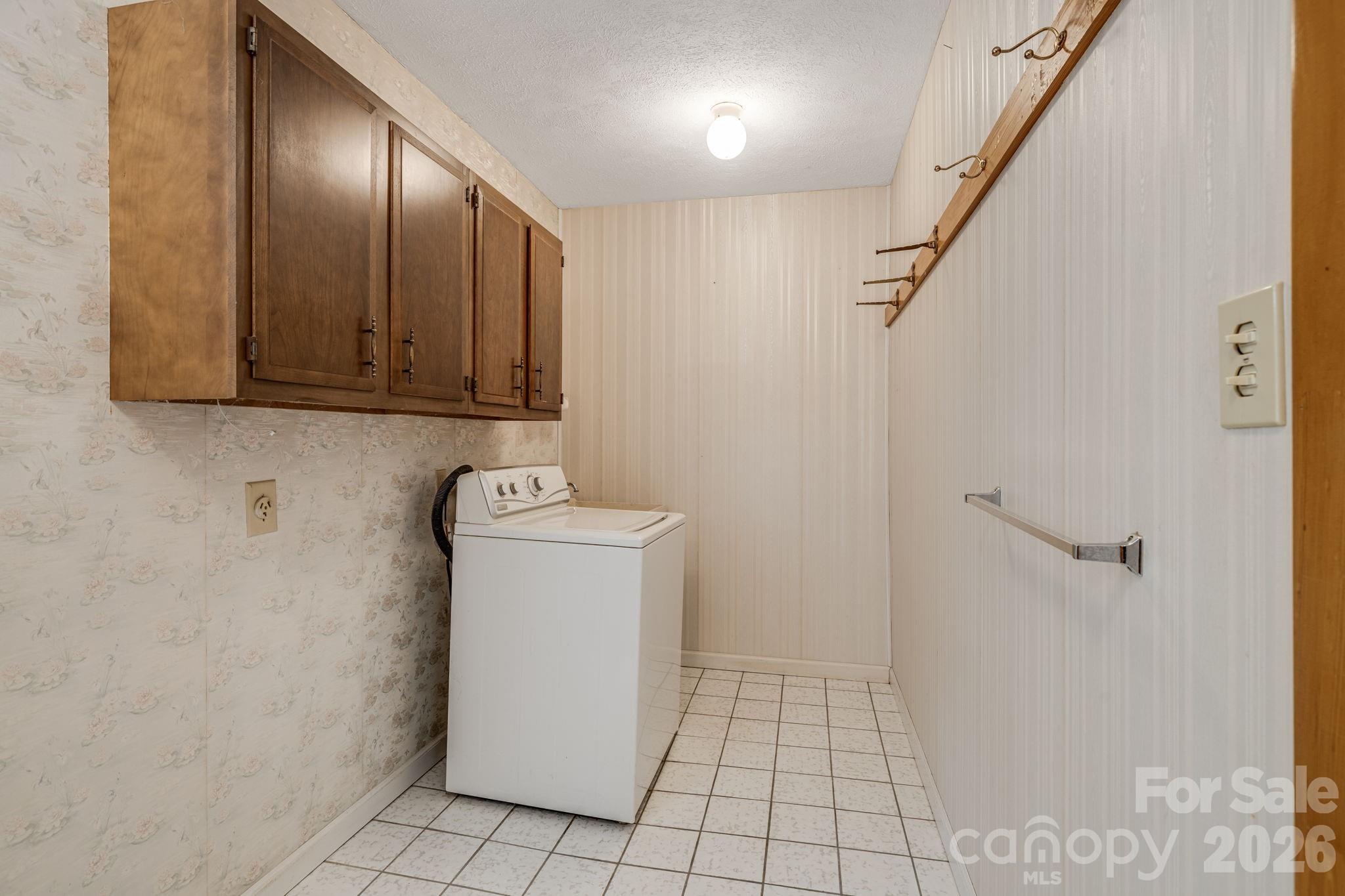 11 E Ridgeway Drive Property Photo 33