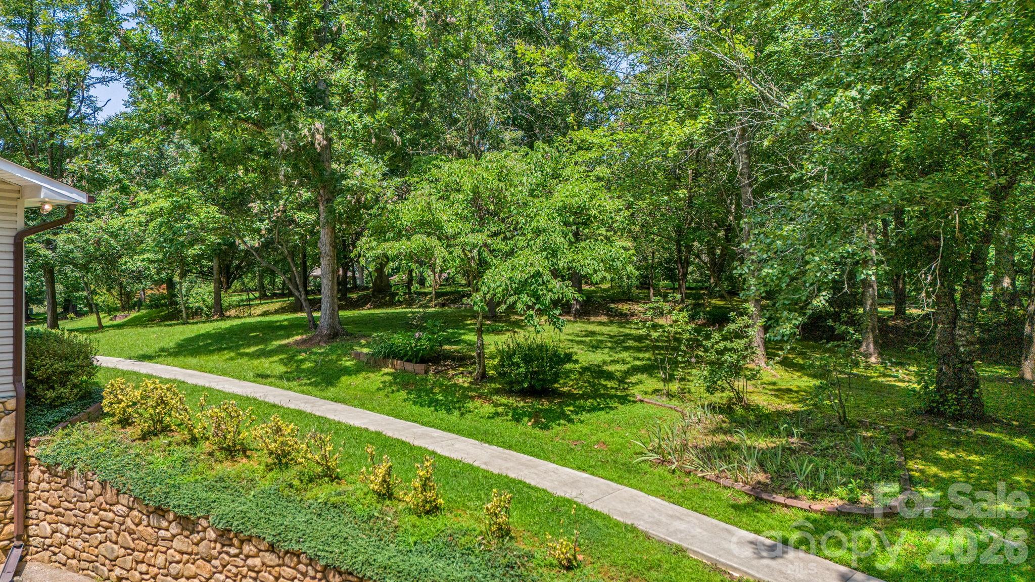 11 E Ridgeway Drive Property Photo 44